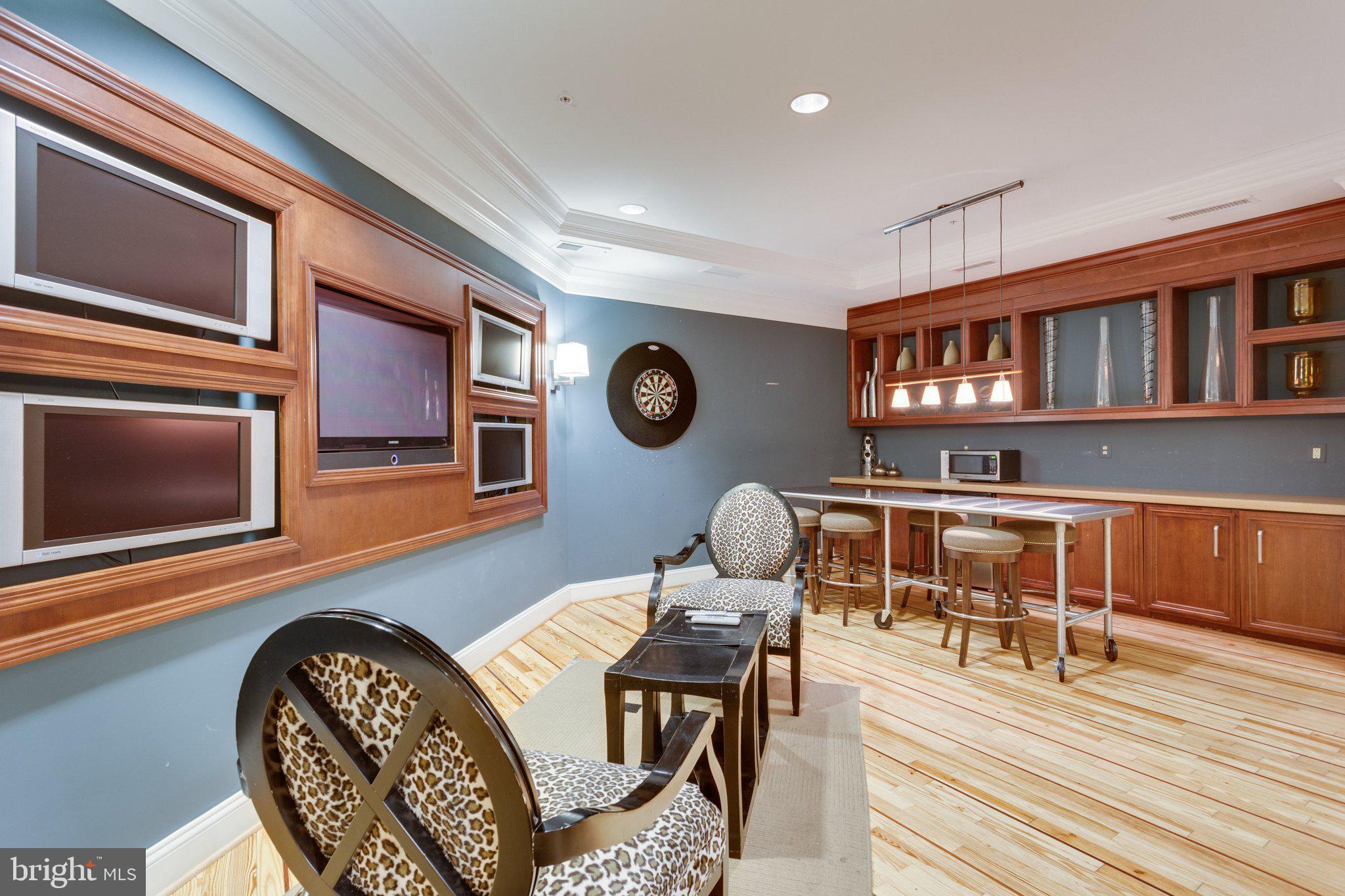 2655 PROSPERITY AVENUE 203