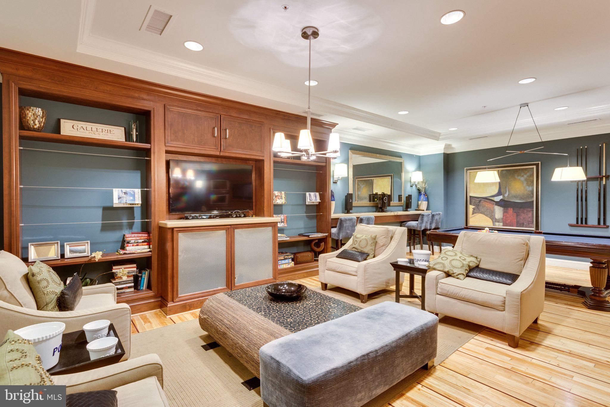 2655 PROSPERITY AVENUE 203
