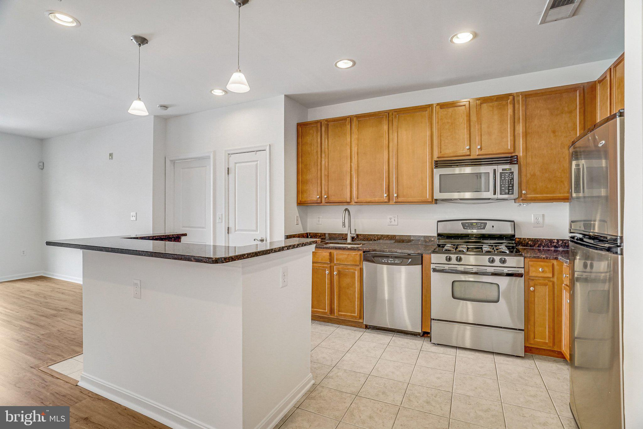 2655 PROSPERITY AVENUE 203