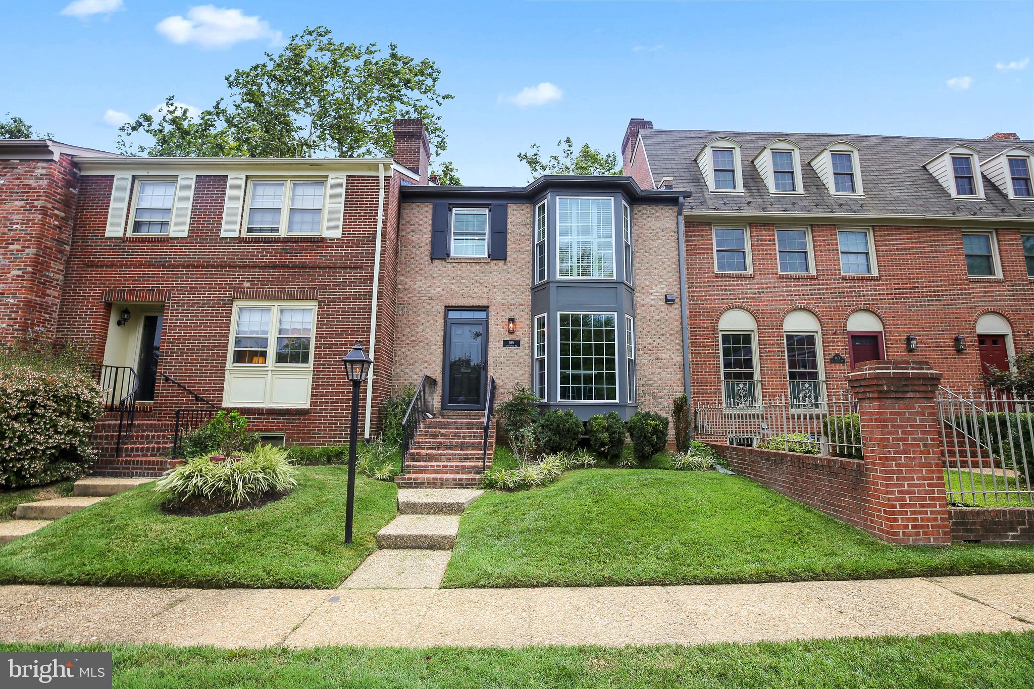 165 EAST STREET NE
