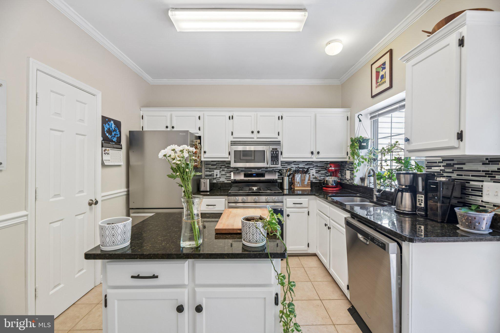 7134 WESTFIELD COURT