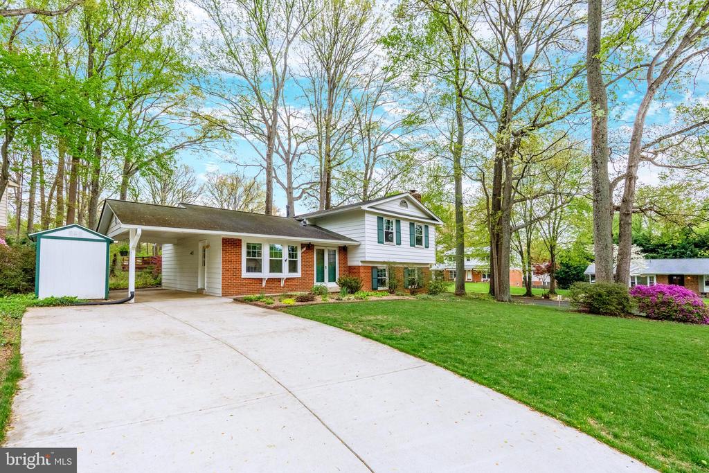 8717 HIGDON DRIVE