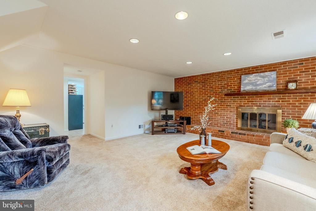 8717 HIGDON DRIVE