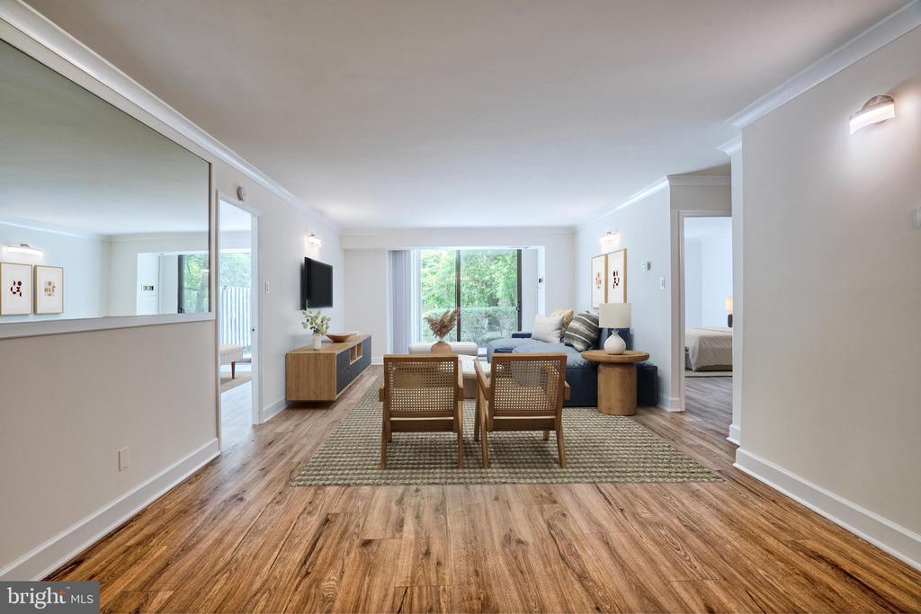1800 OLD MEADOW ROAD Unit: 218