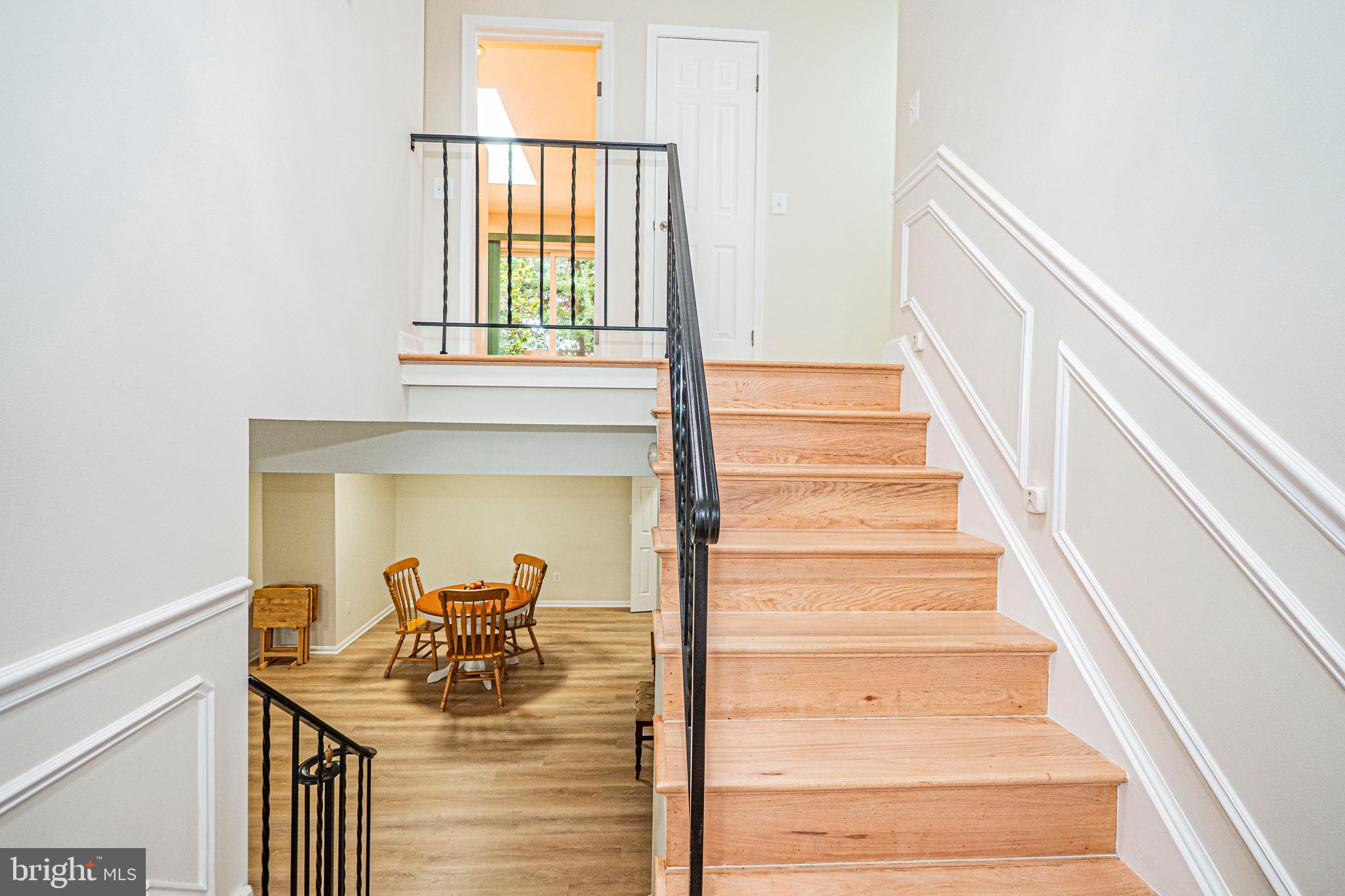2419 CARON LANE