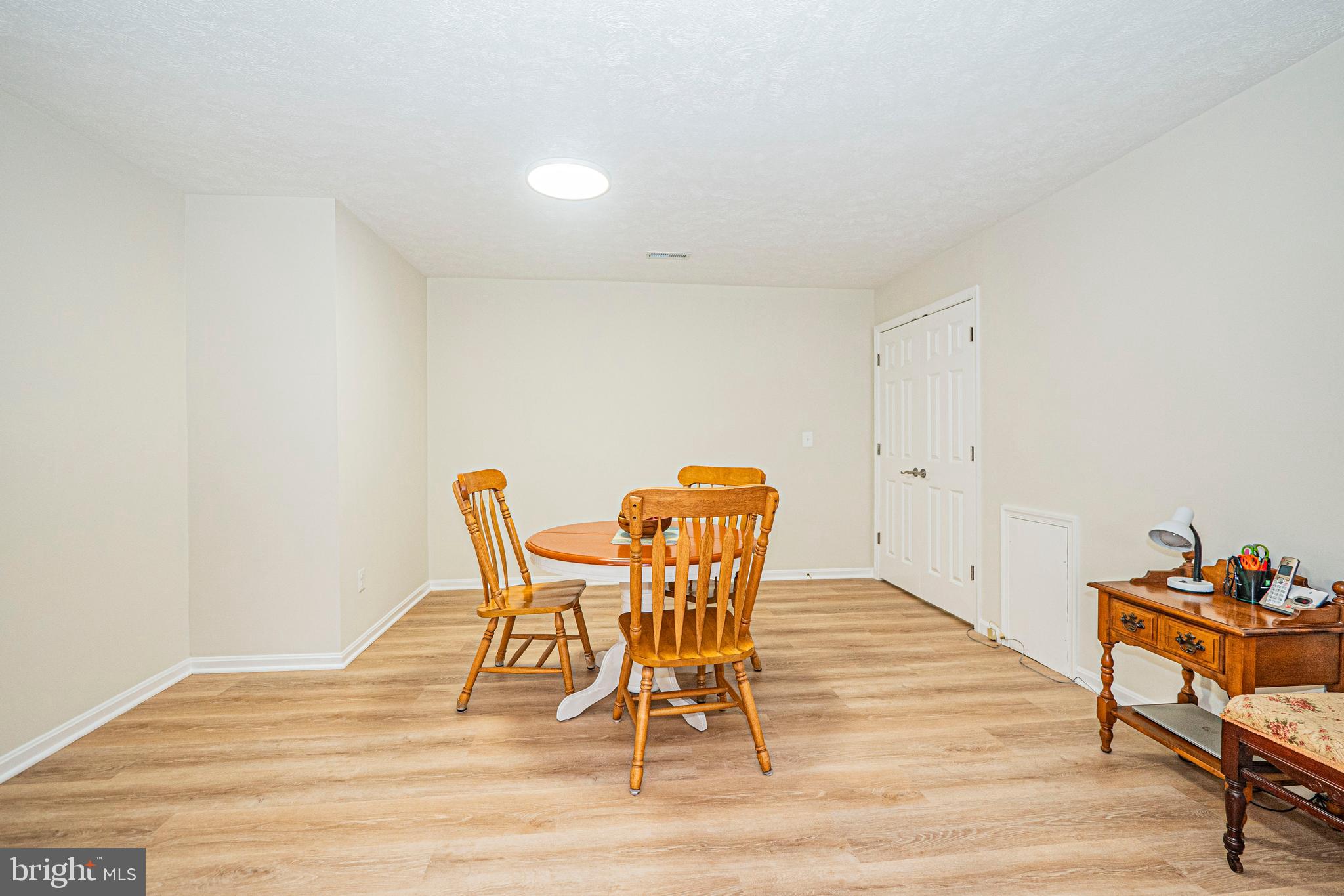 2419 CARON LANE