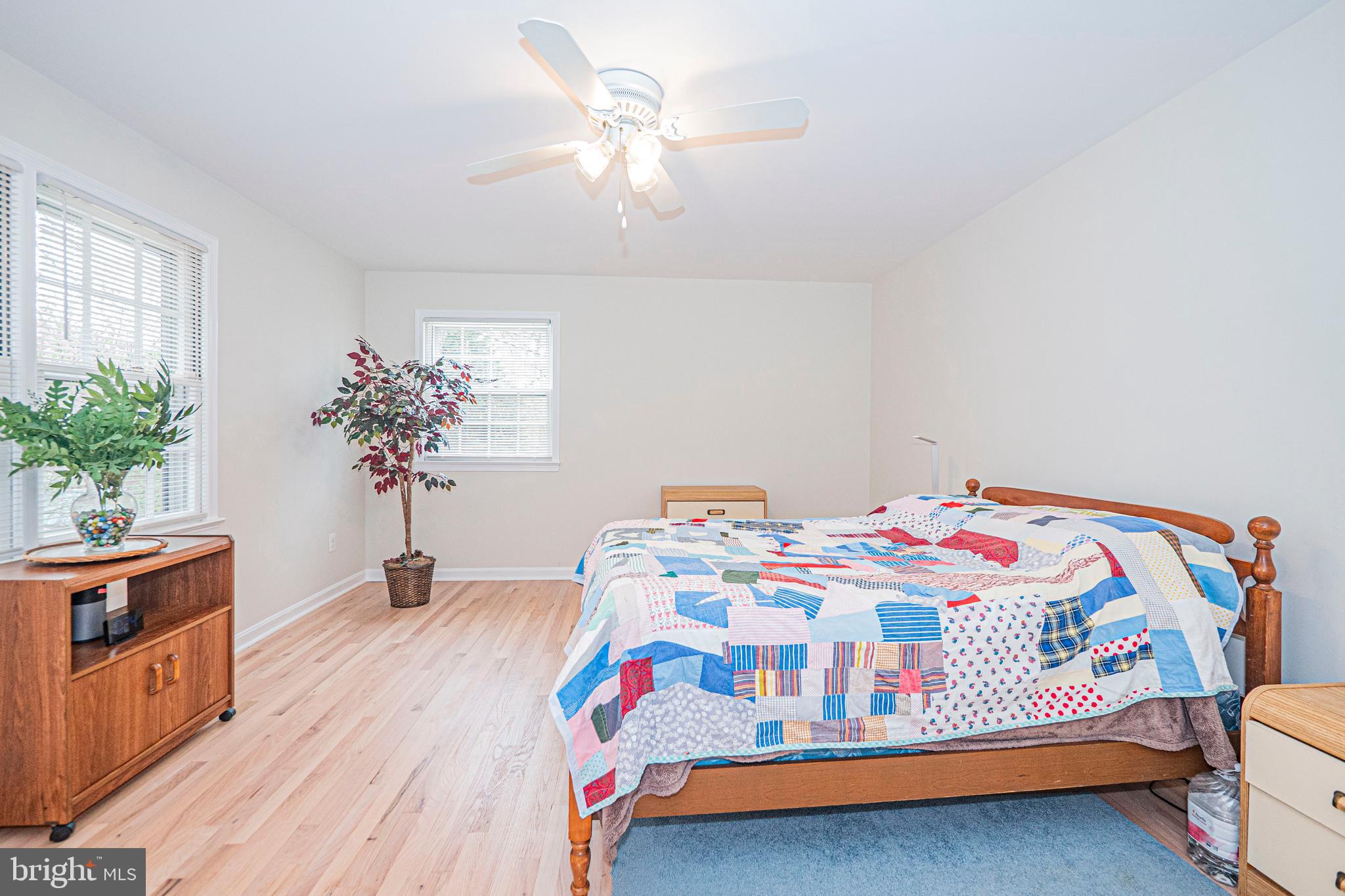 2419 CARON LANE