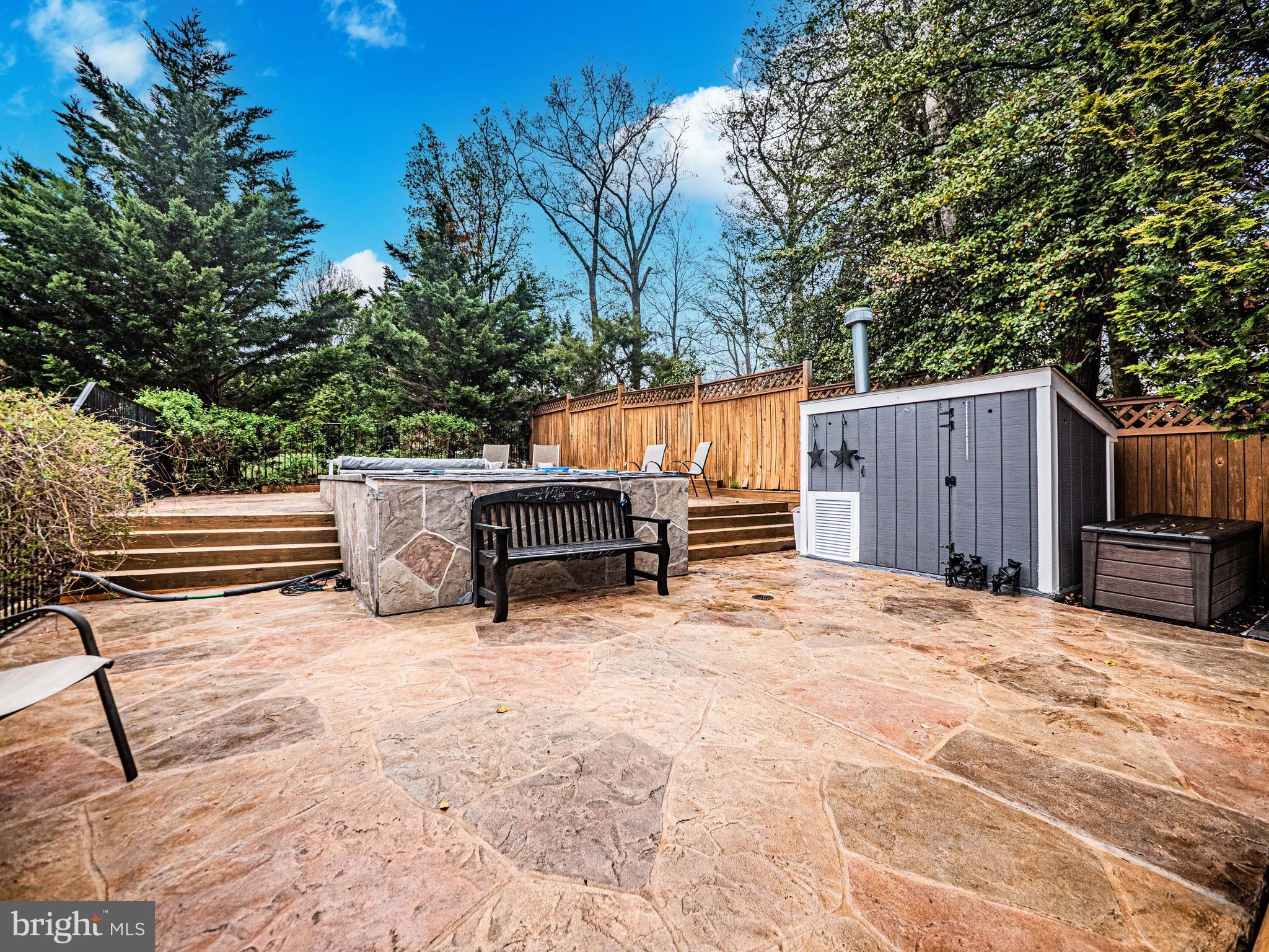 2419 CARON LANE