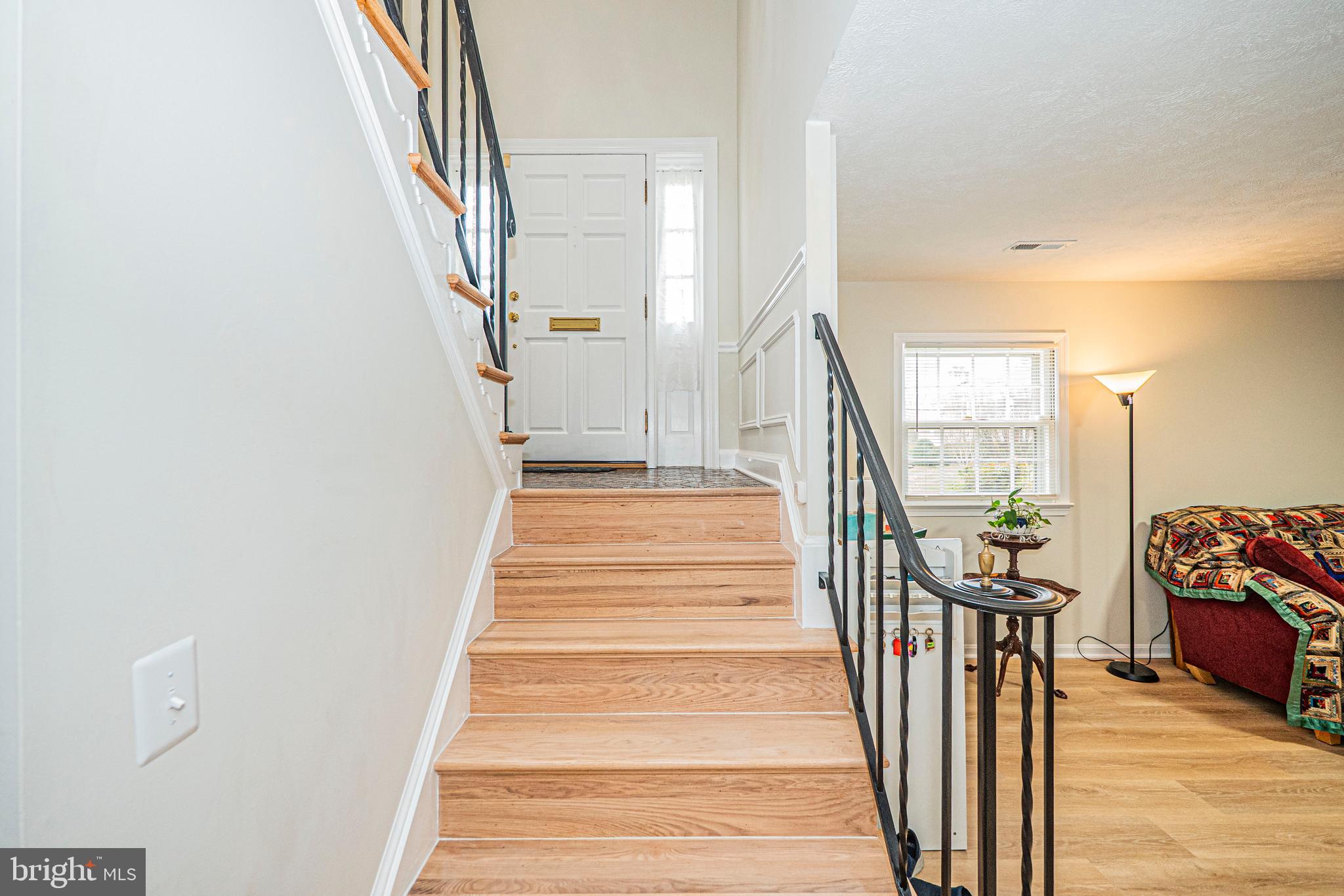 2419 CARON LANE