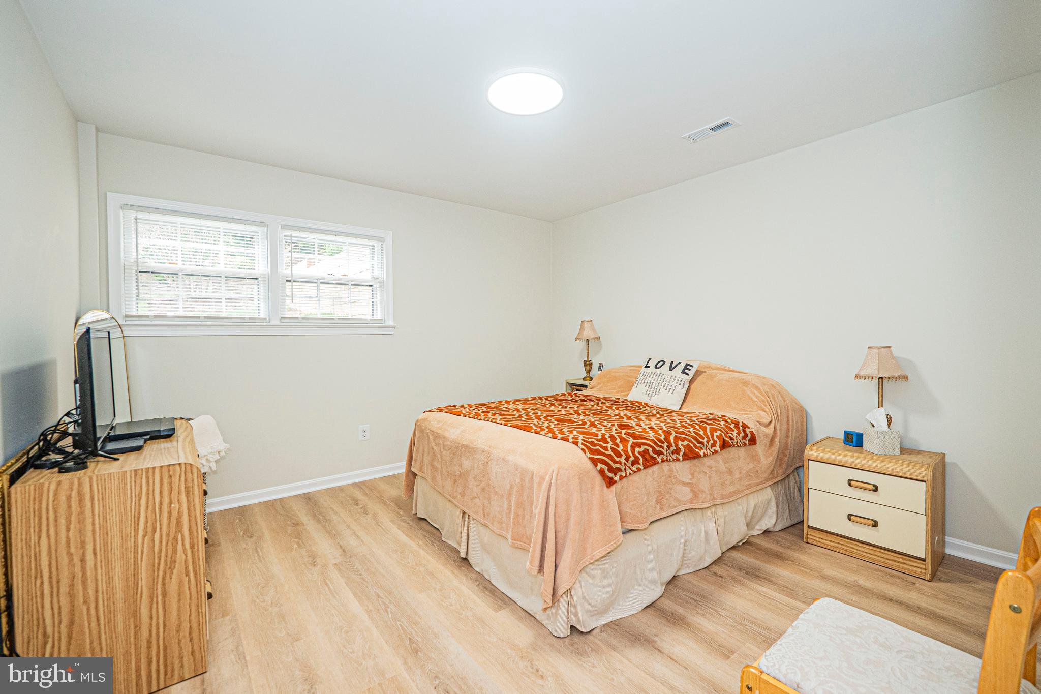 2419 CARON LANE
