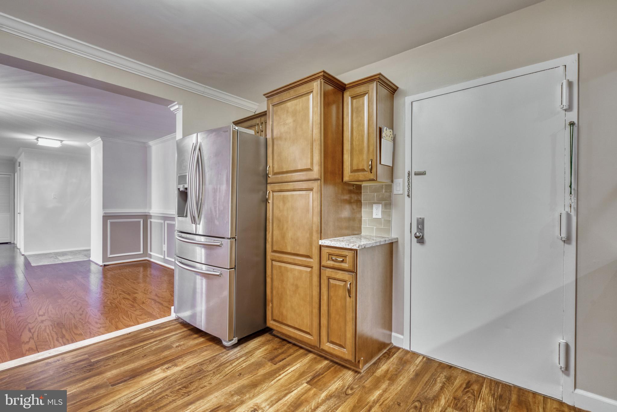 1800 OLD MEADOW ROAD 1006