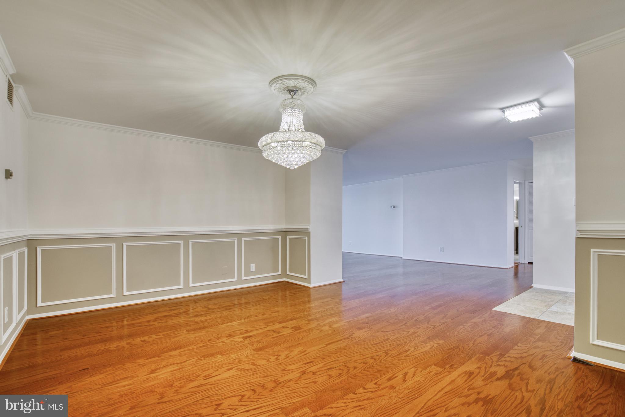 1800 OLD MEADOW ROAD 1006