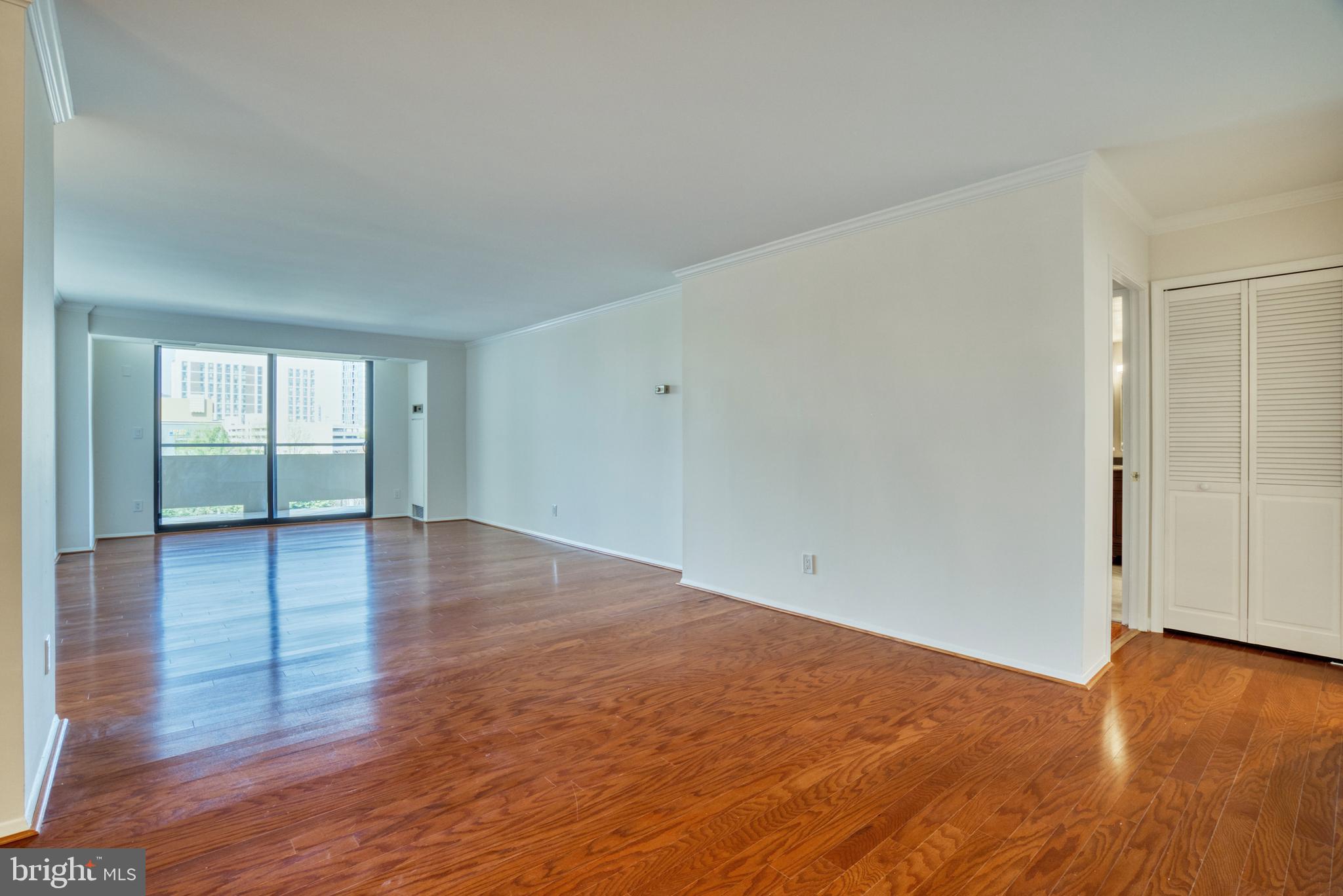 1800 OLD MEADOW ROAD 1006