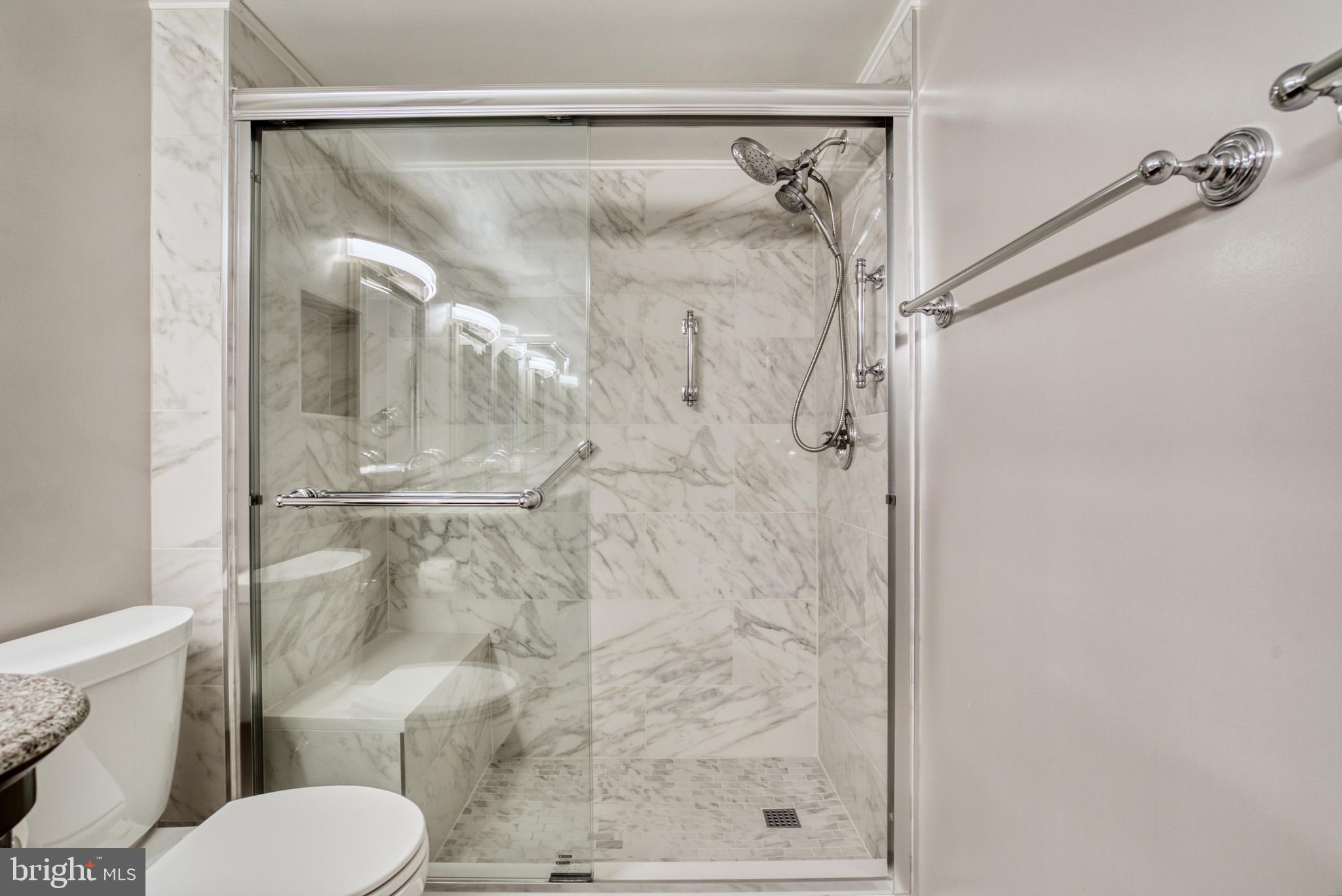 1800 OLD MEADOW ROAD 1006