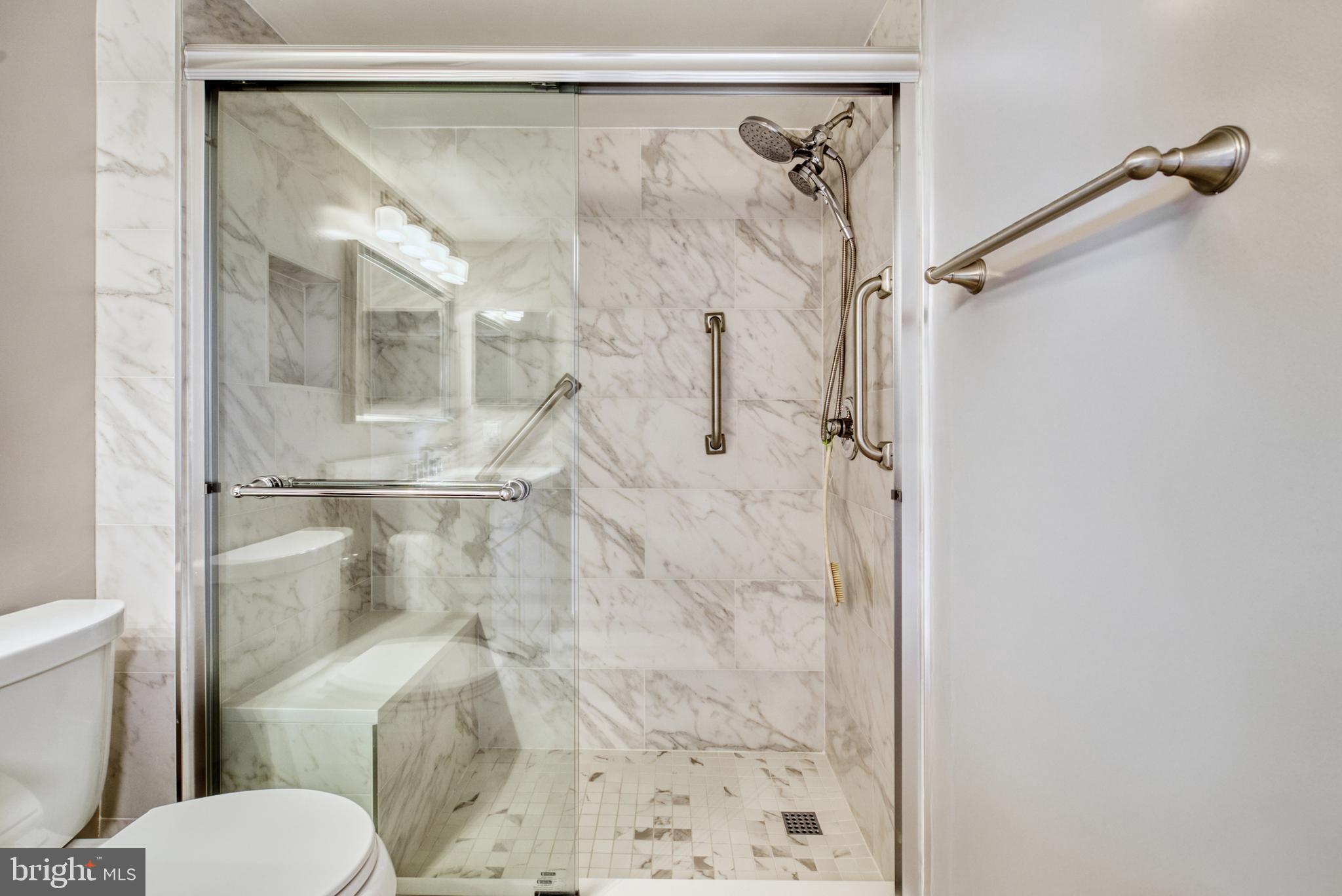 1800 OLD MEADOW ROAD 1006