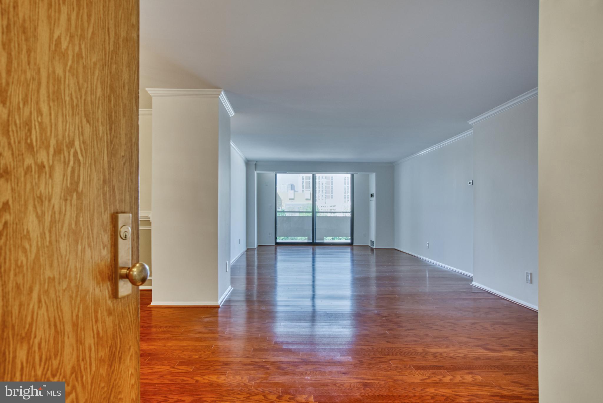 1800 OLD MEADOW ROAD 1006