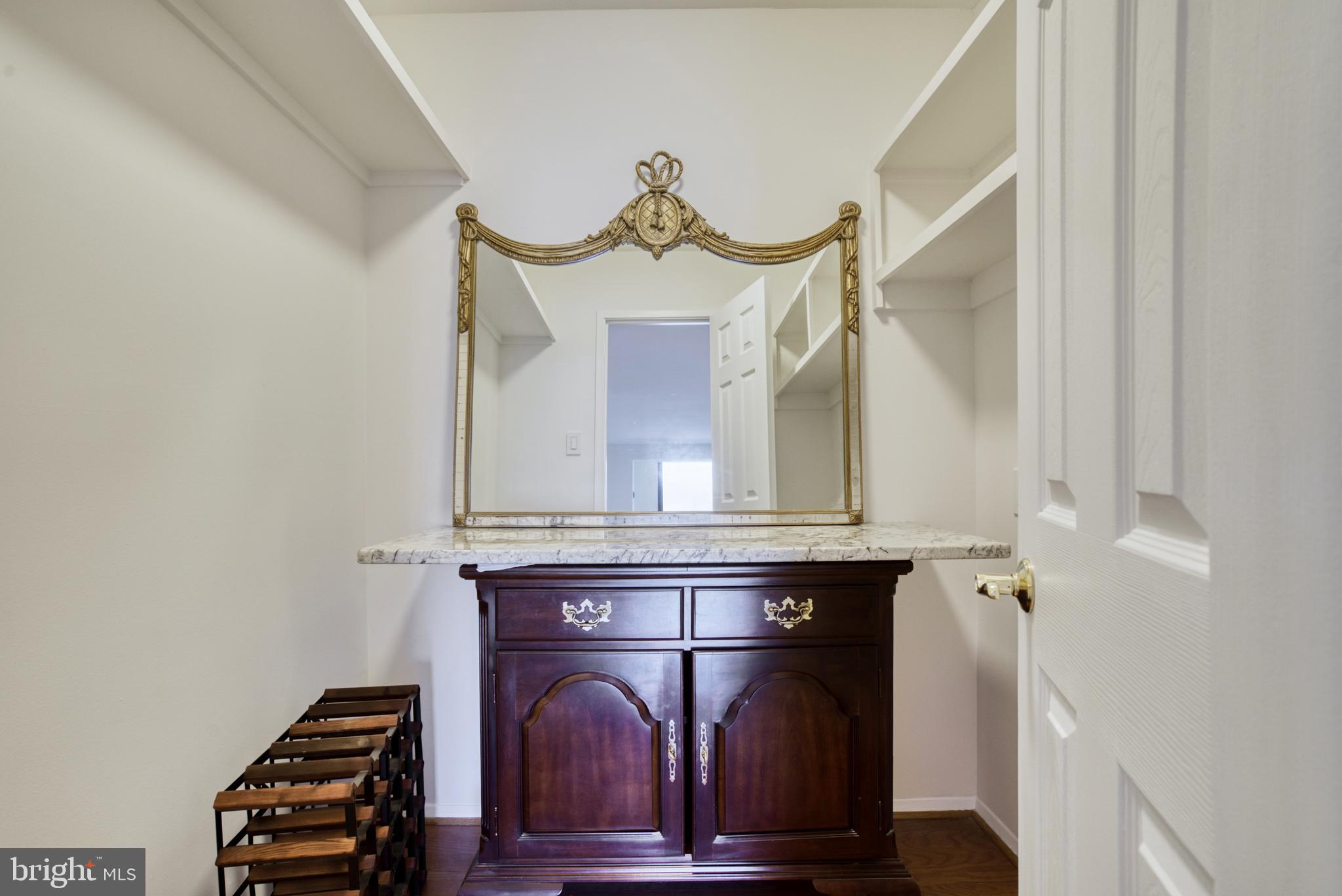 1800 OLD MEADOW ROAD 1006