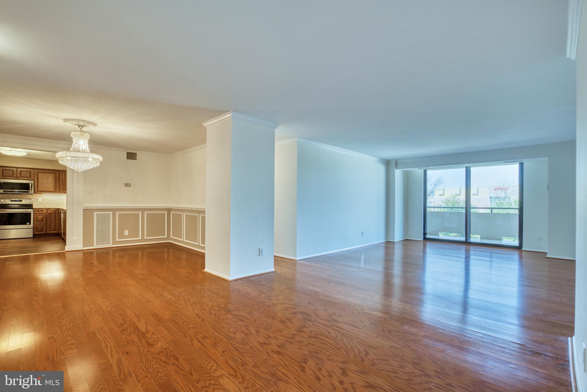 1800 OLD MEADOW ROAD 1006