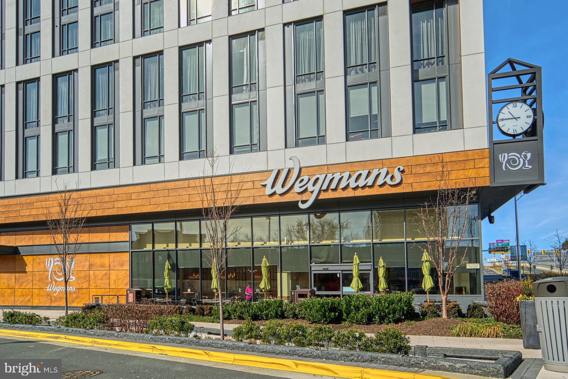 1800 OLD MEADOW ROAD 1006