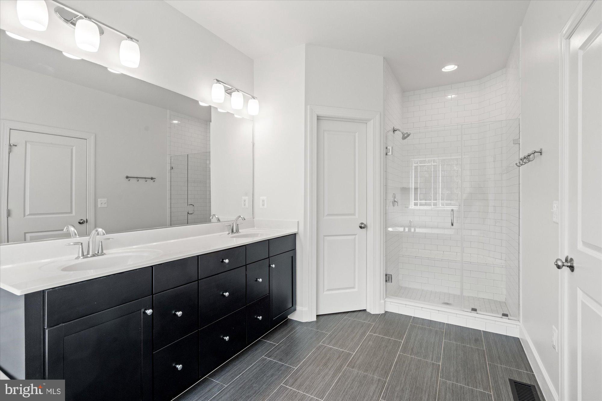 8112 WINGFIELD PLACE