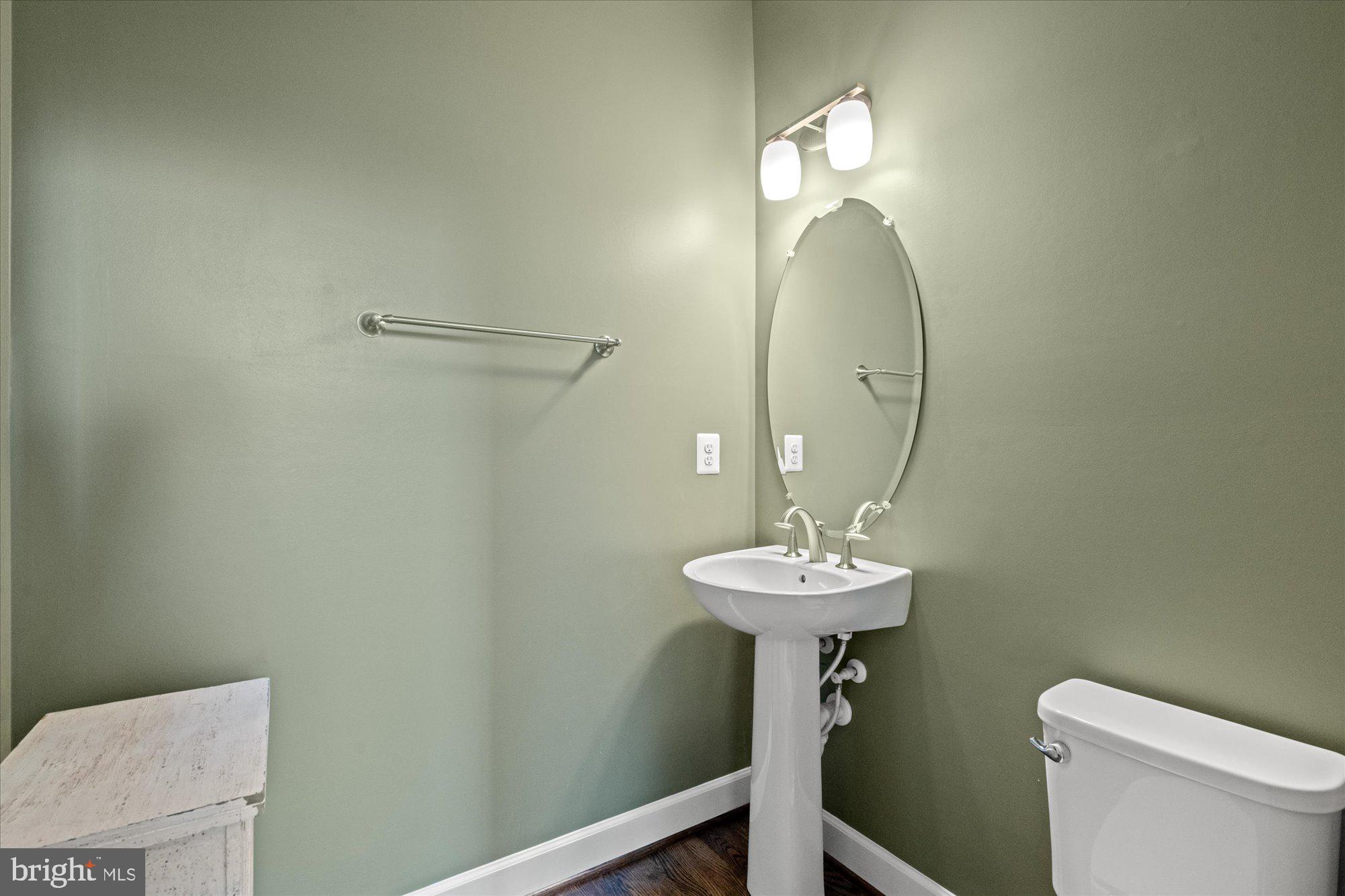 8112 WINGFIELD PLACE