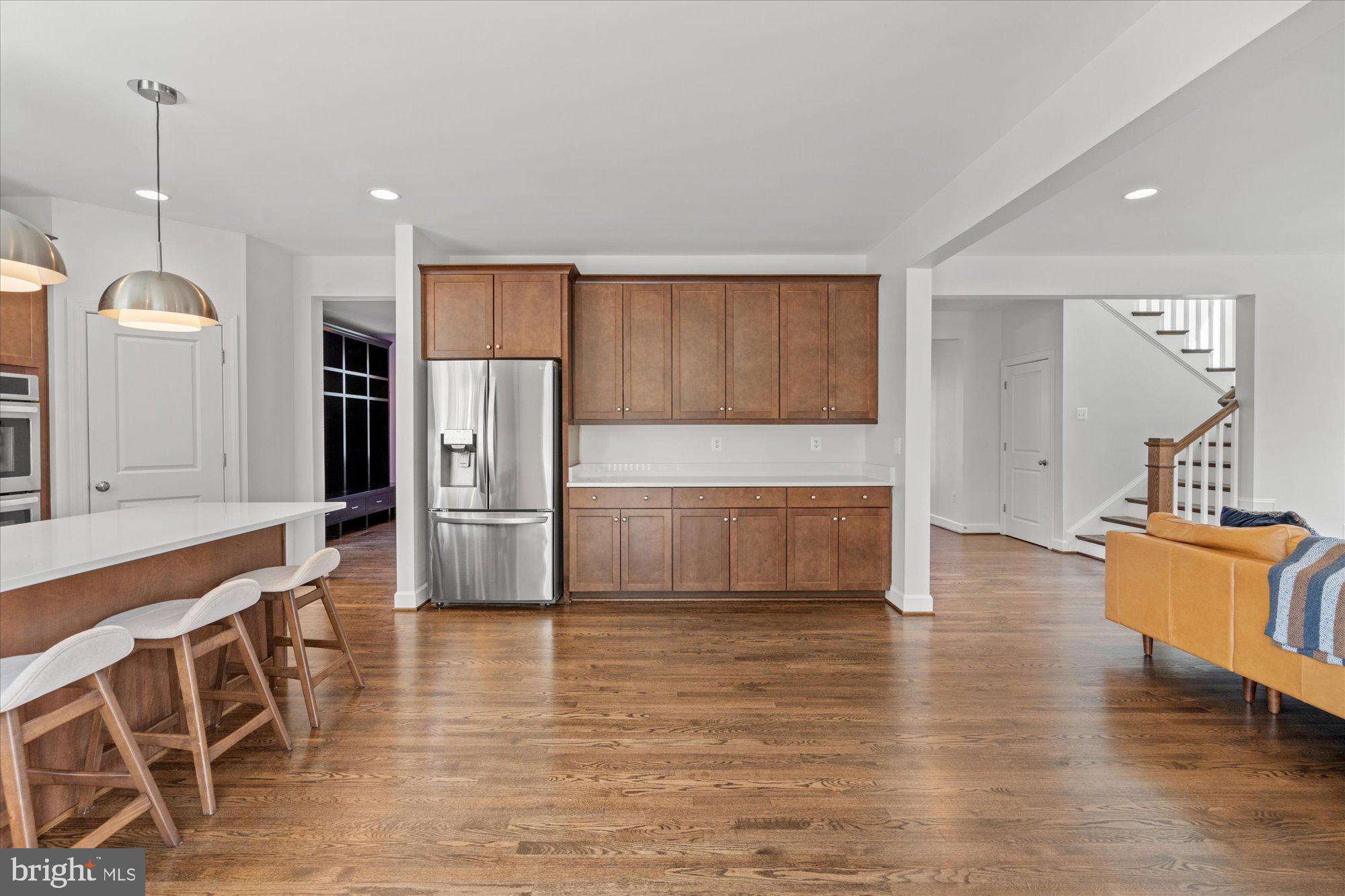 8112 WINGFIELD PLACE