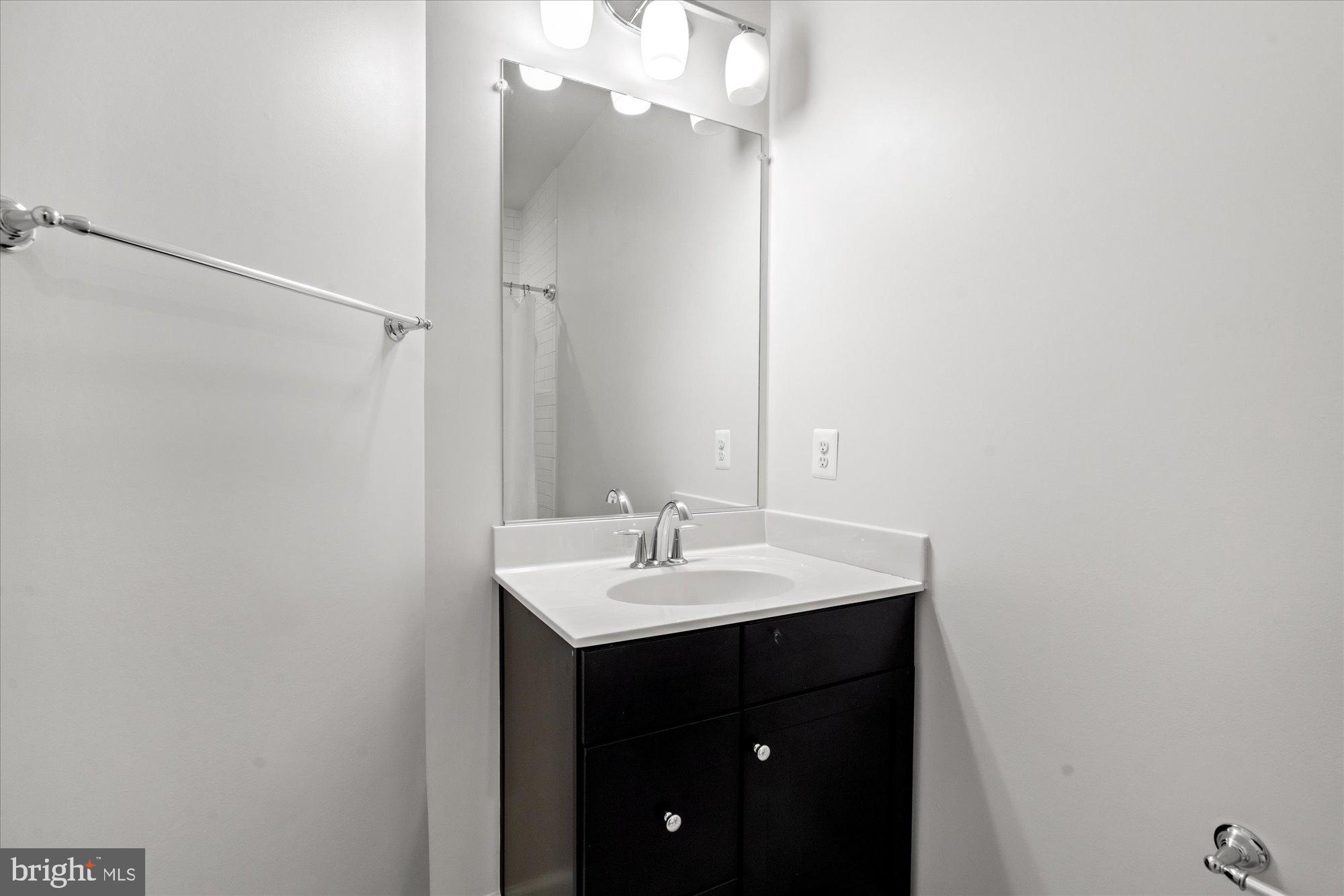 8112 WINGFIELD PLACE