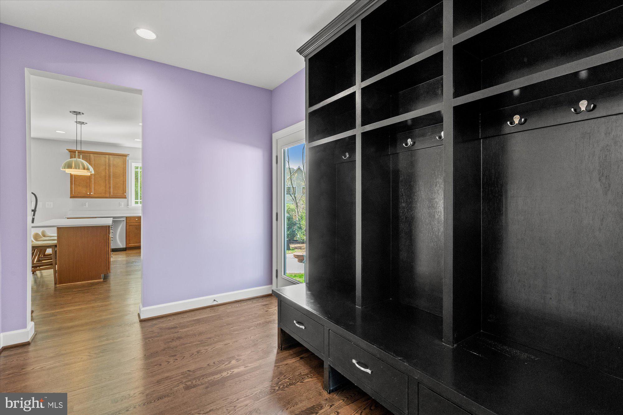 8112 WINGFIELD PLACE