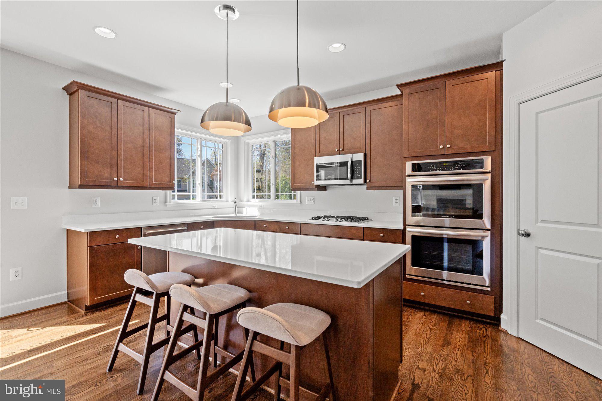 8112 WINGFIELD PLACE