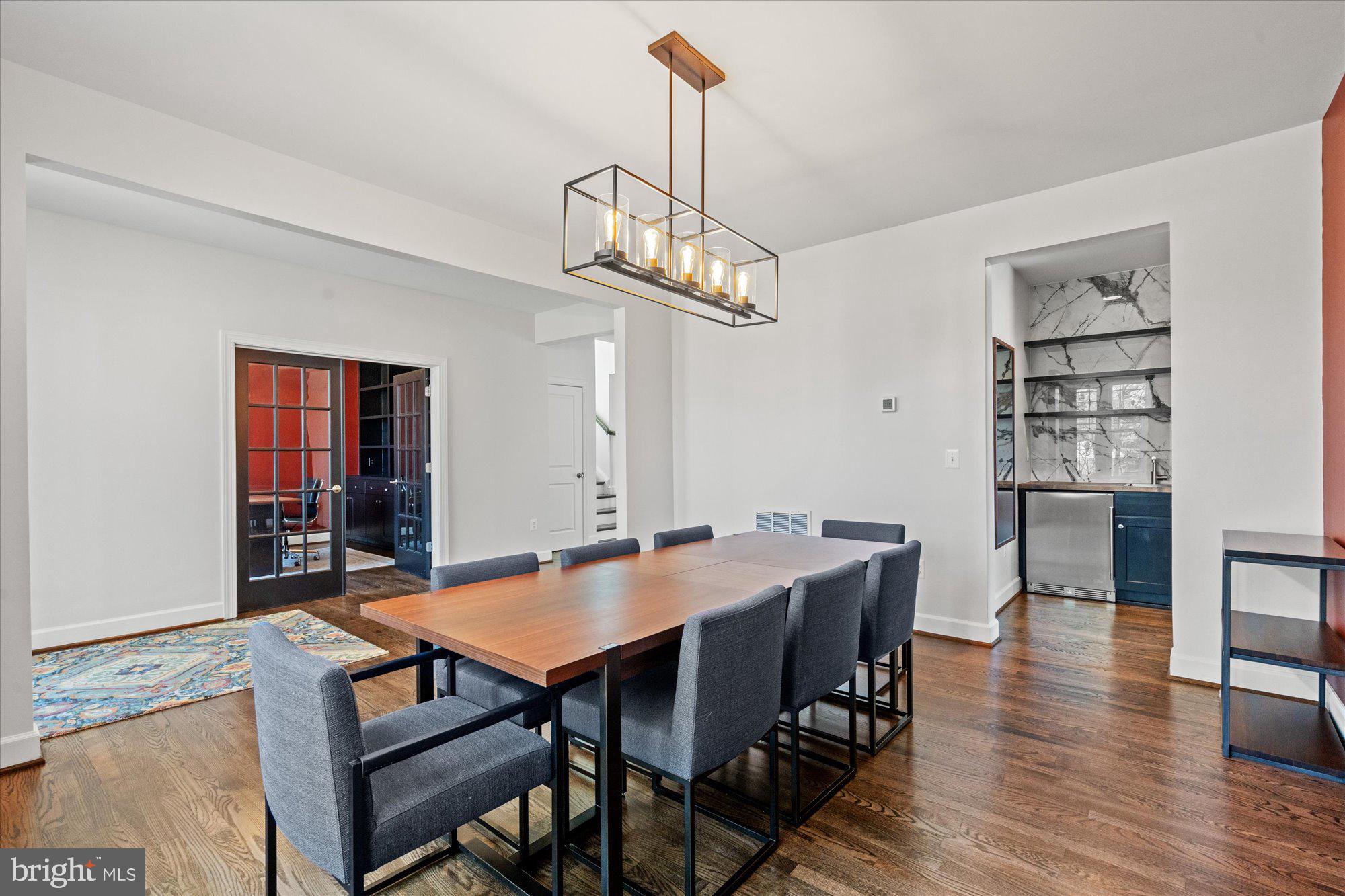 8112 WINGFIELD PLACE