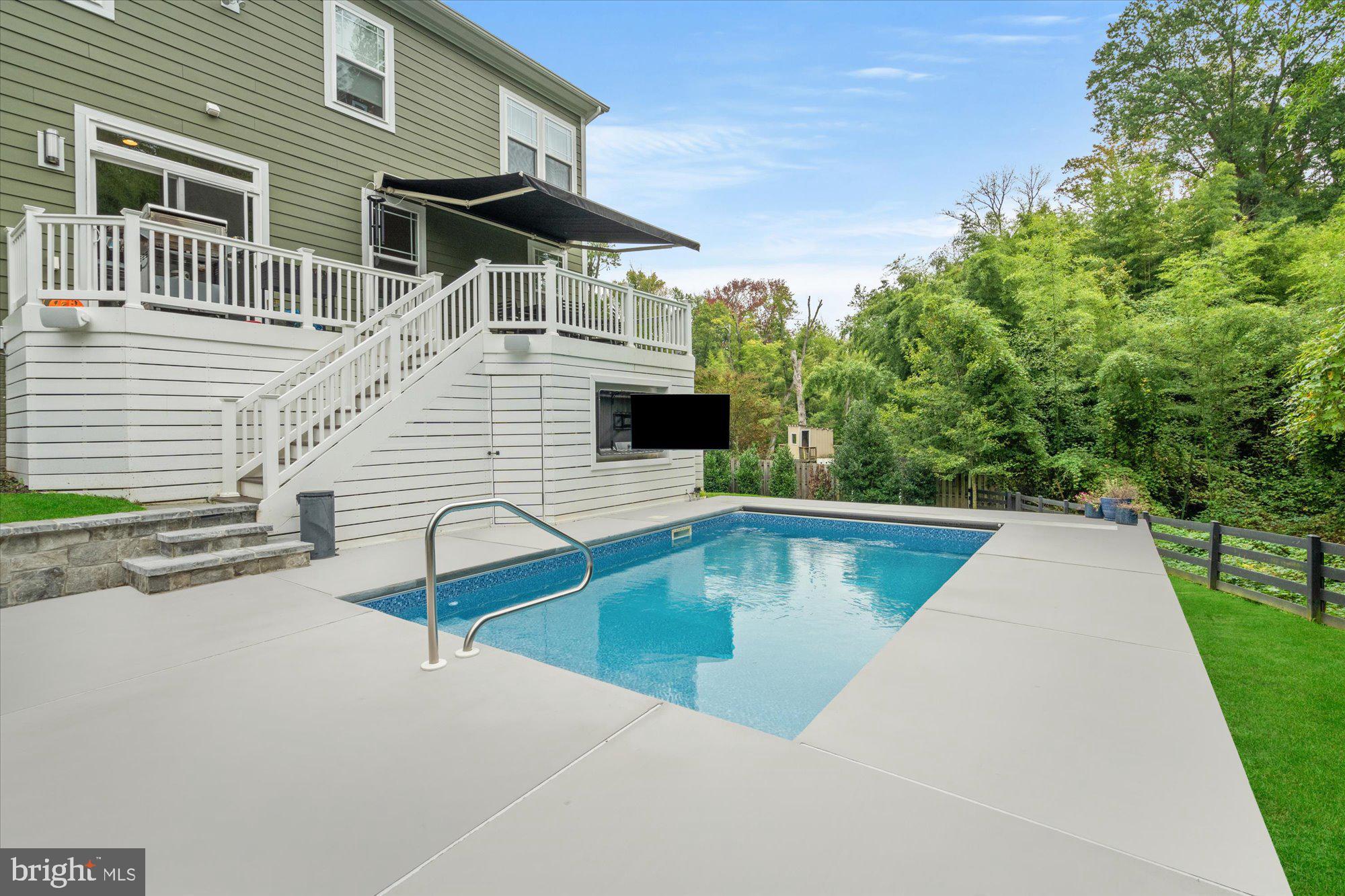 8112 WINGFIELD PLACE