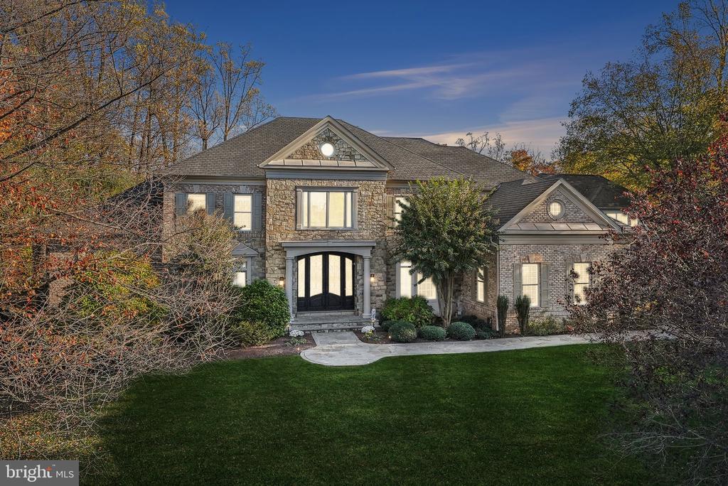 7785 SOLITUDE CT