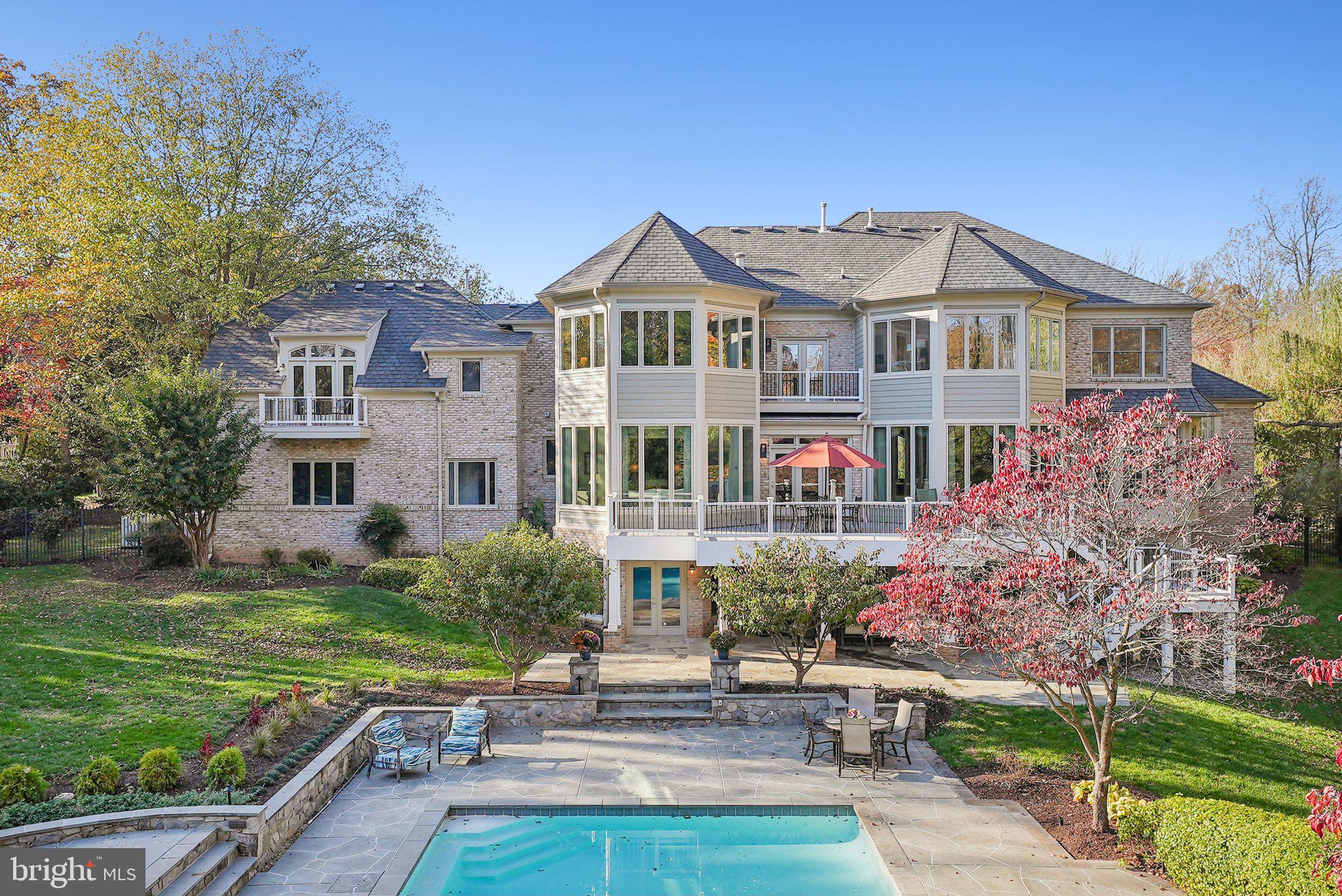 7785 SOLITUDE CT