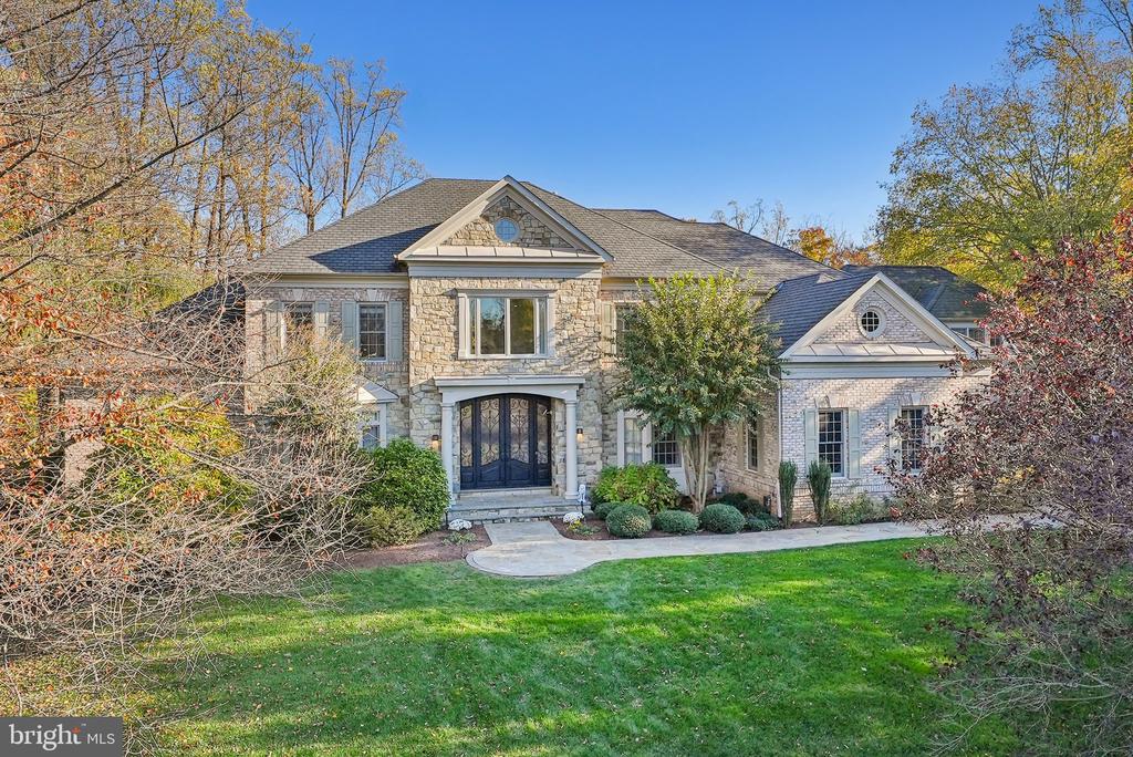 7785 SOLITUDE CT