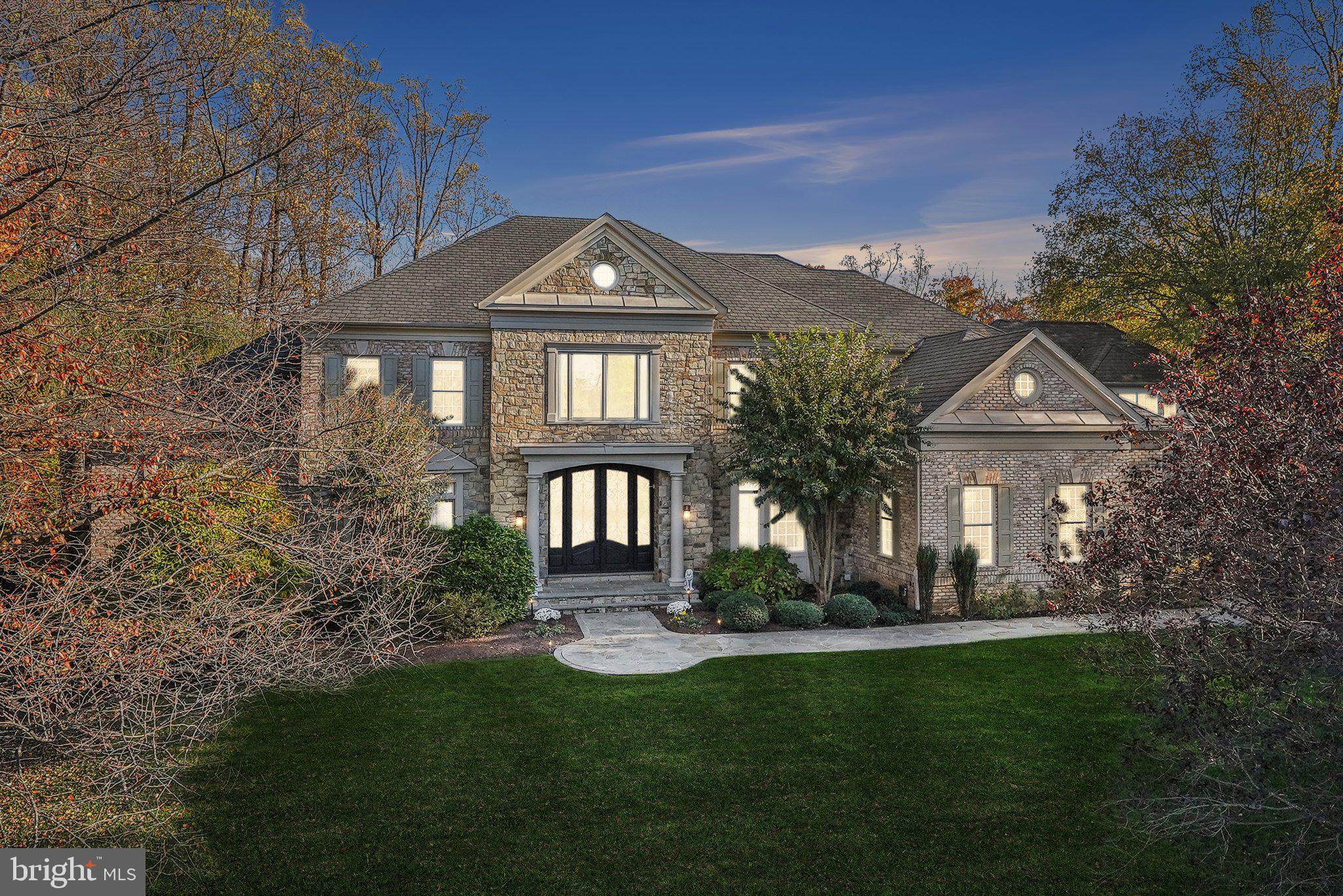 7785 SOLITUDE CT
