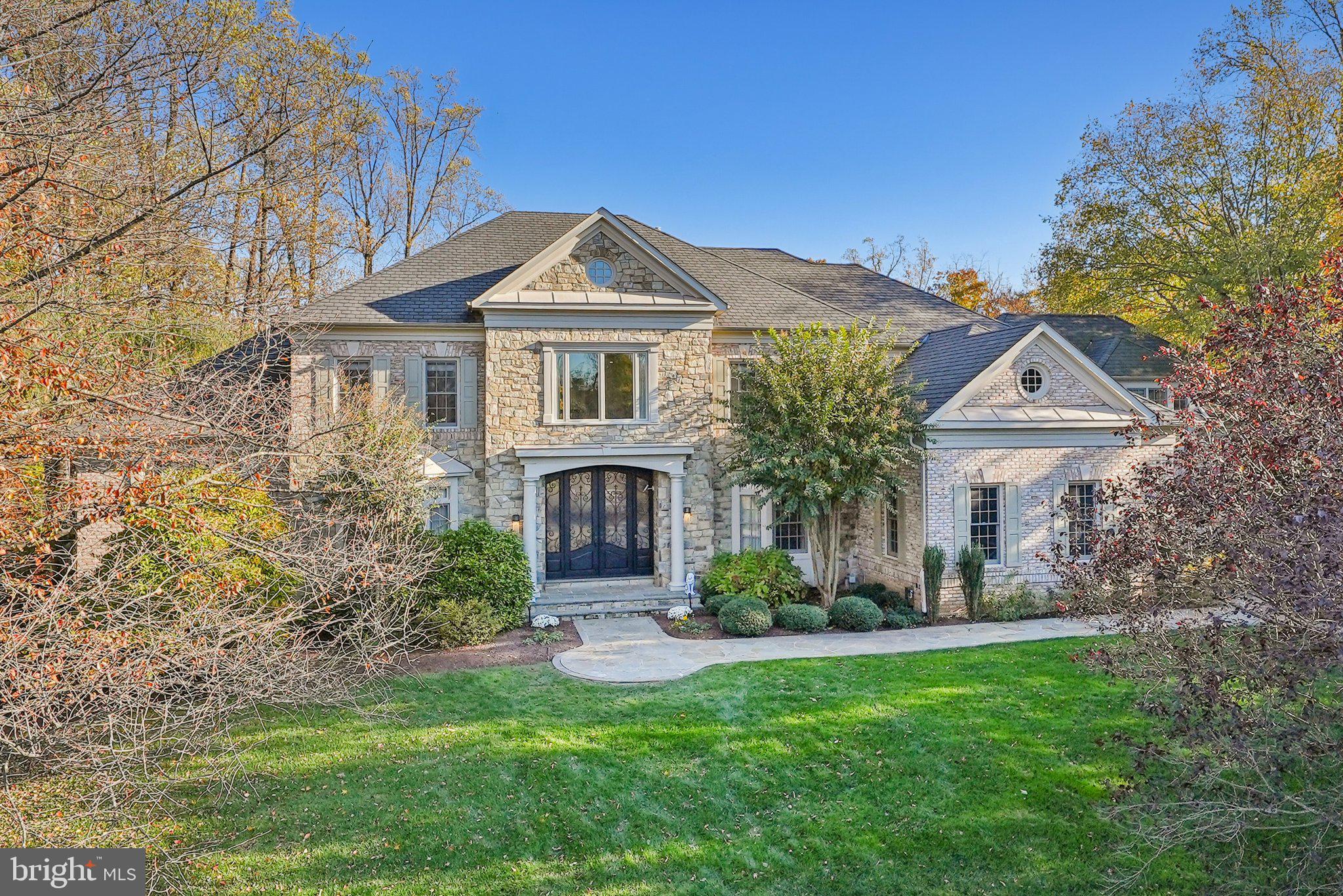 7785 SOLITUDE CT