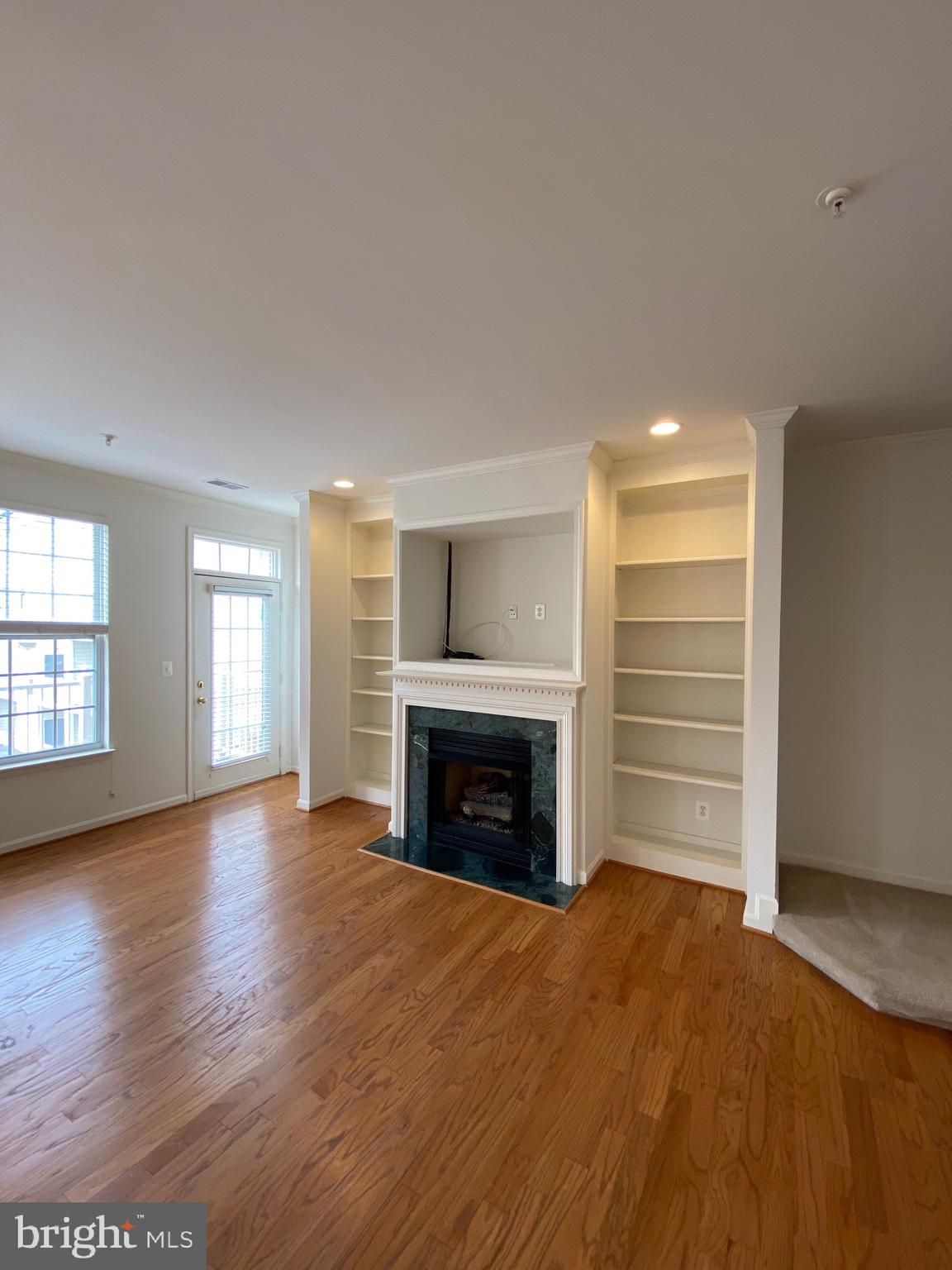 2663 MANHATTAN PLACE 304