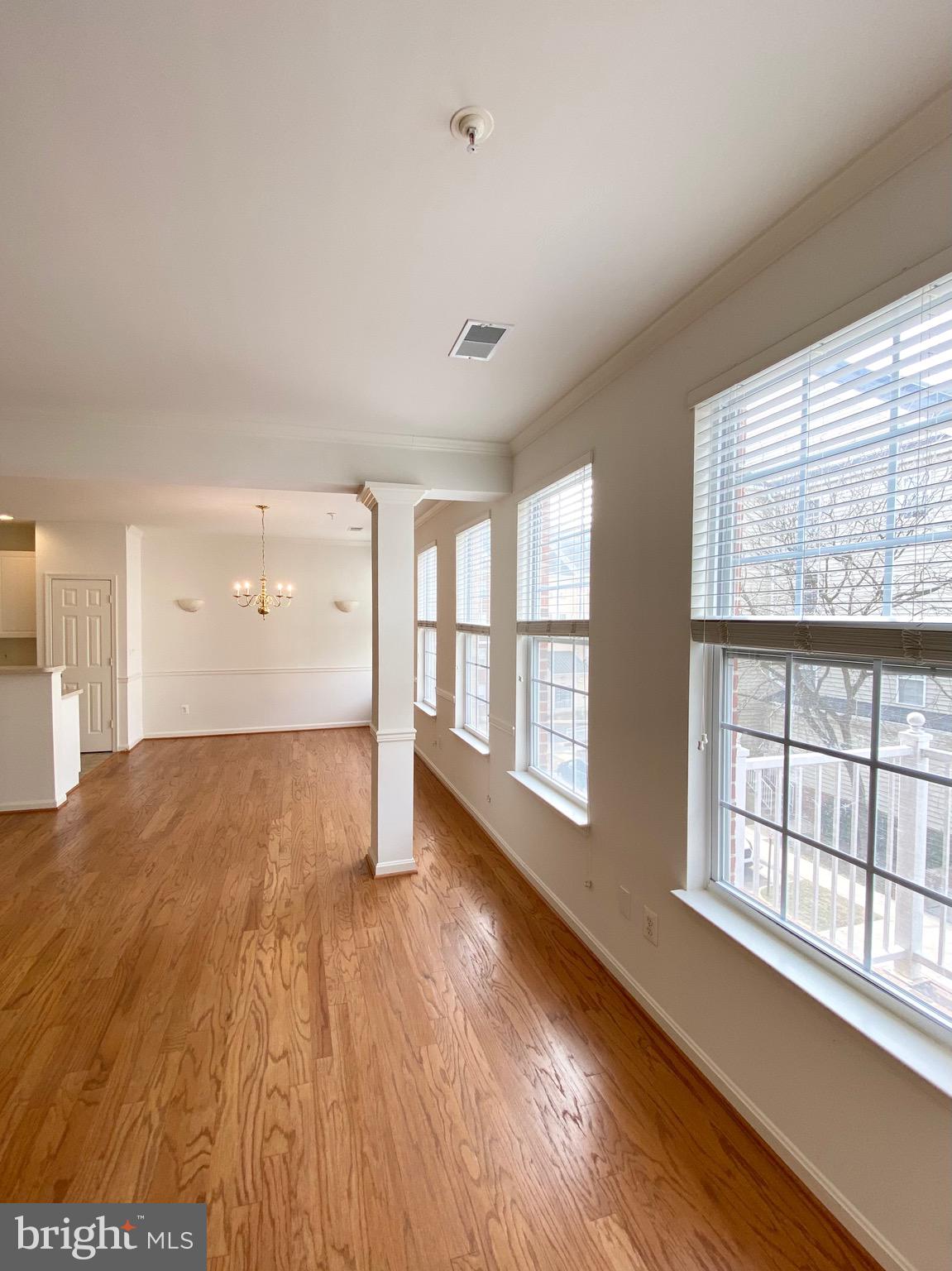 2663 MANHATTAN PLACE 304