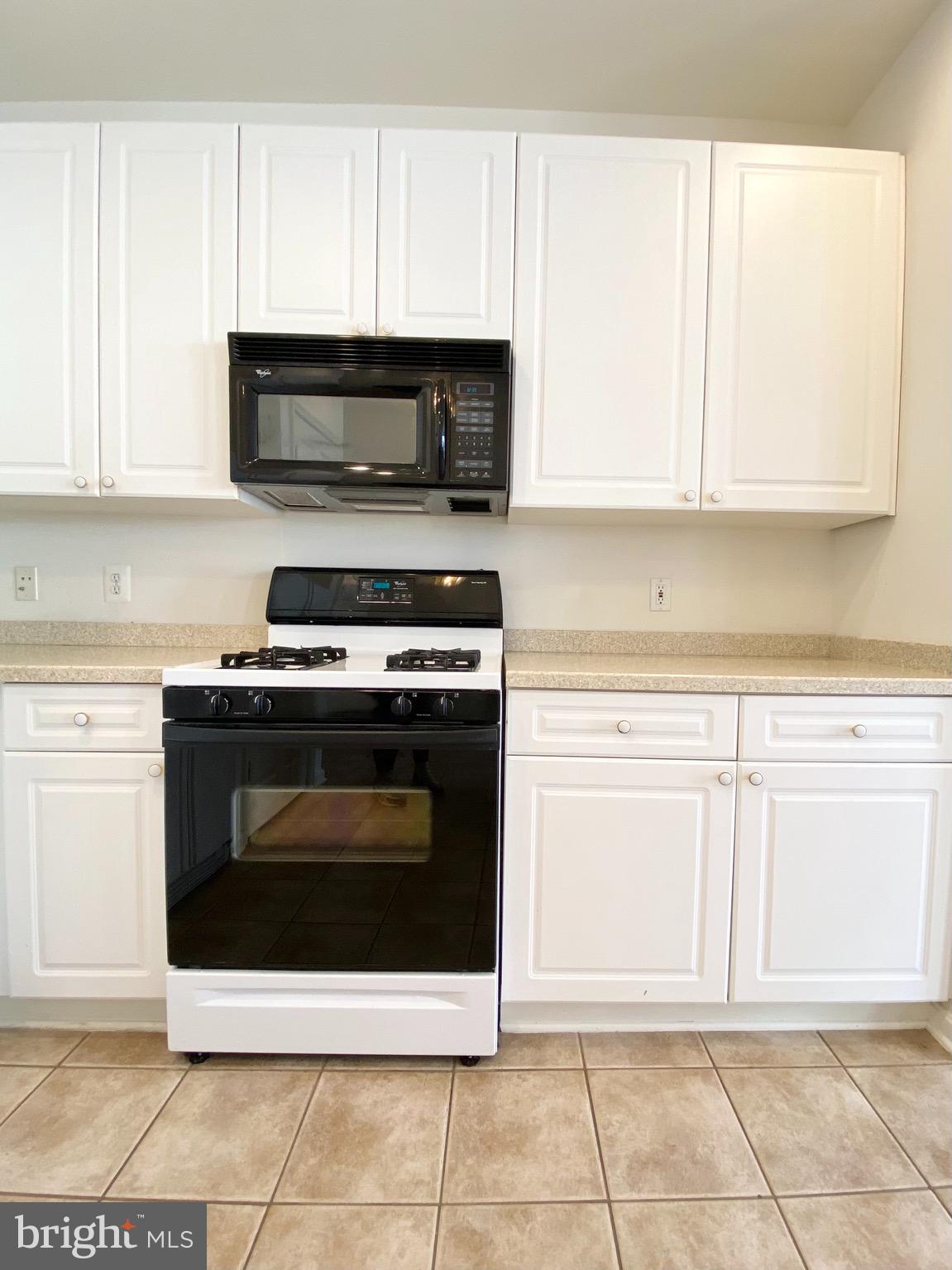 2663 MANHATTAN PLACE 304