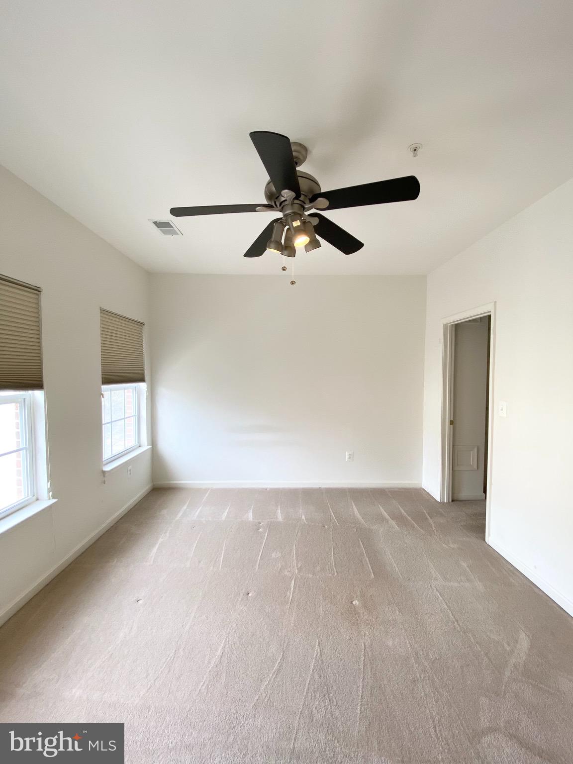 2663 MANHATTAN PLACE 304