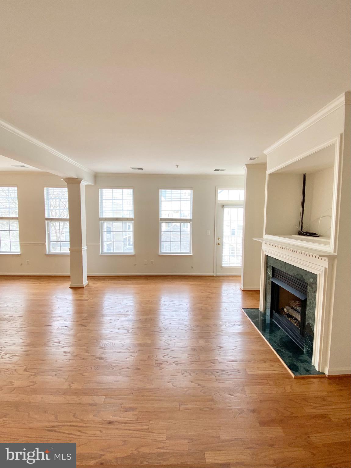 2663 MANHATTAN PLACE 304