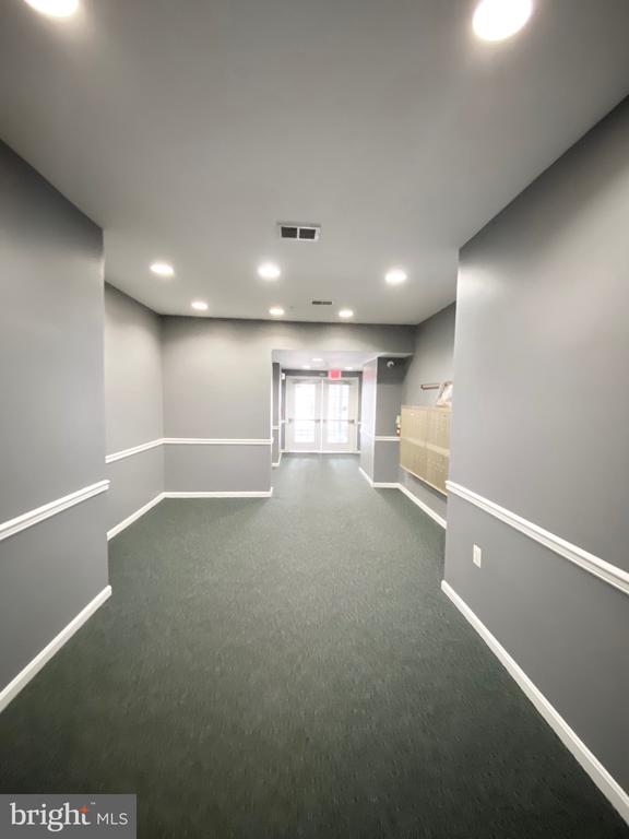 2663 MANHATTAN PLACE 304