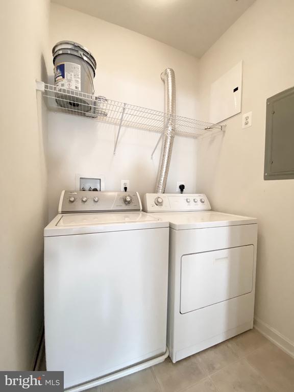 2663 MANHATTAN PLACE 304