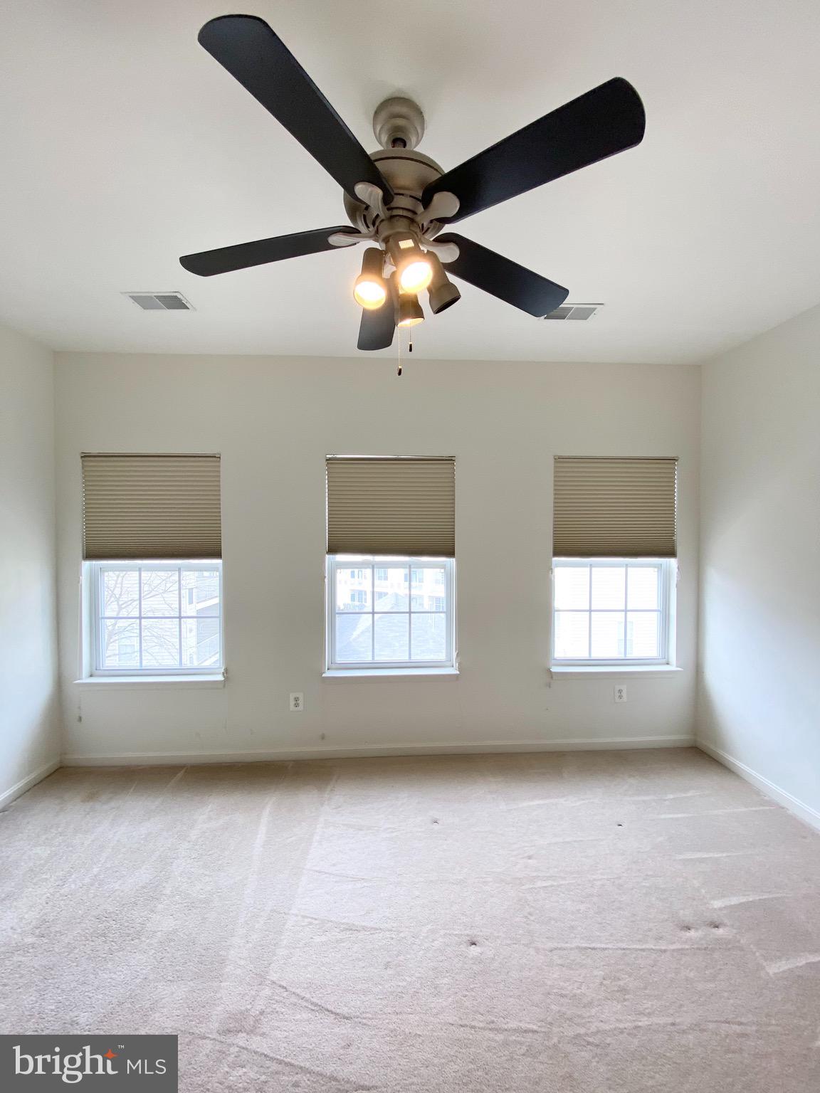 2663 MANHATTAN PLACE 304