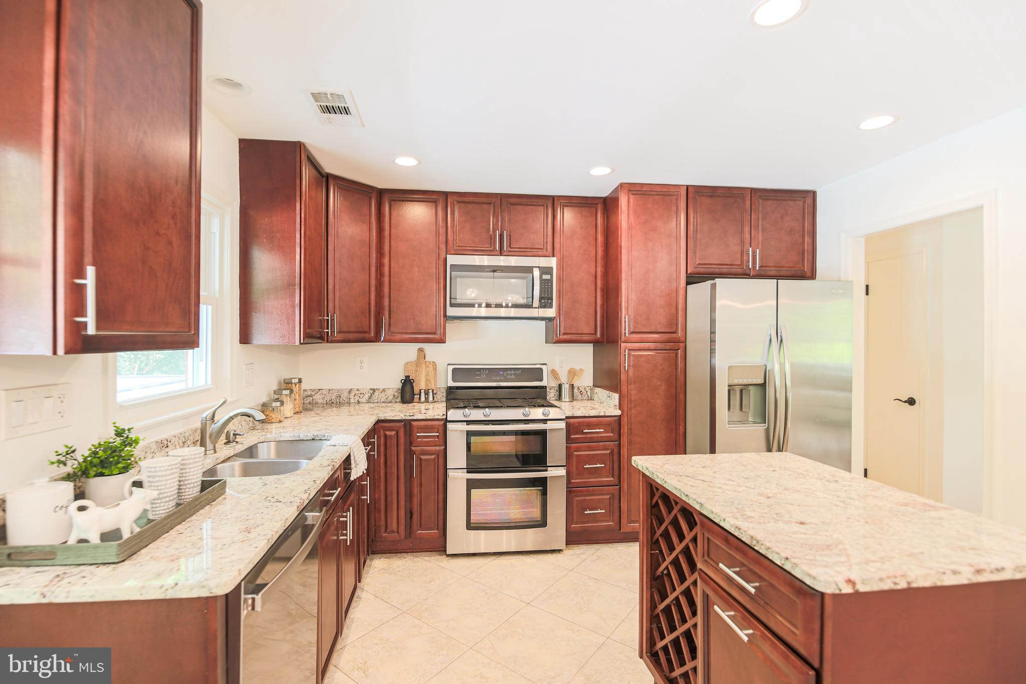 7200 POPKINS FARM ROAD