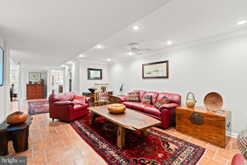9025 CHARLES AUGUSTINE DRIVE