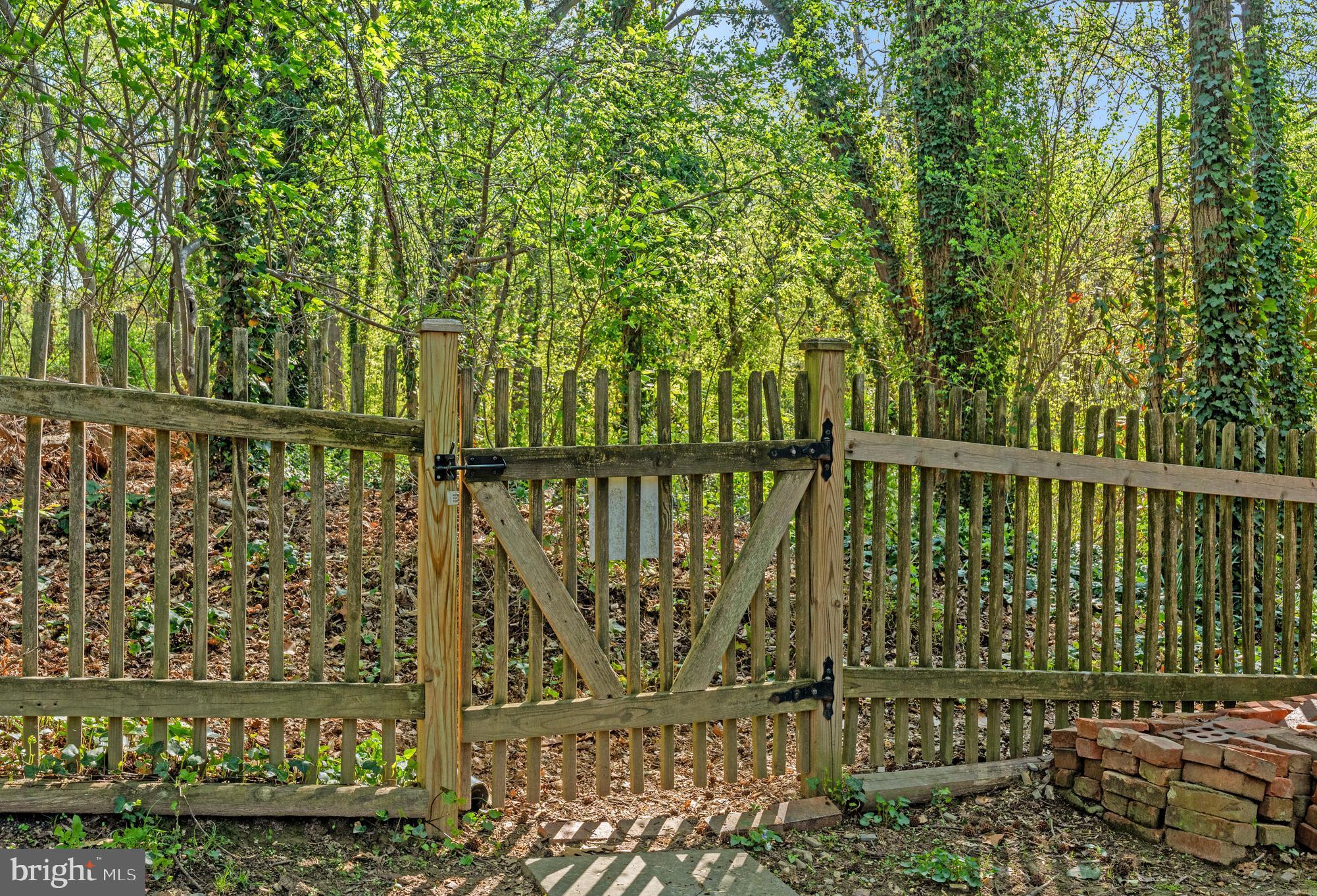 9025 CHARLES AUGUSTINE DRIVE