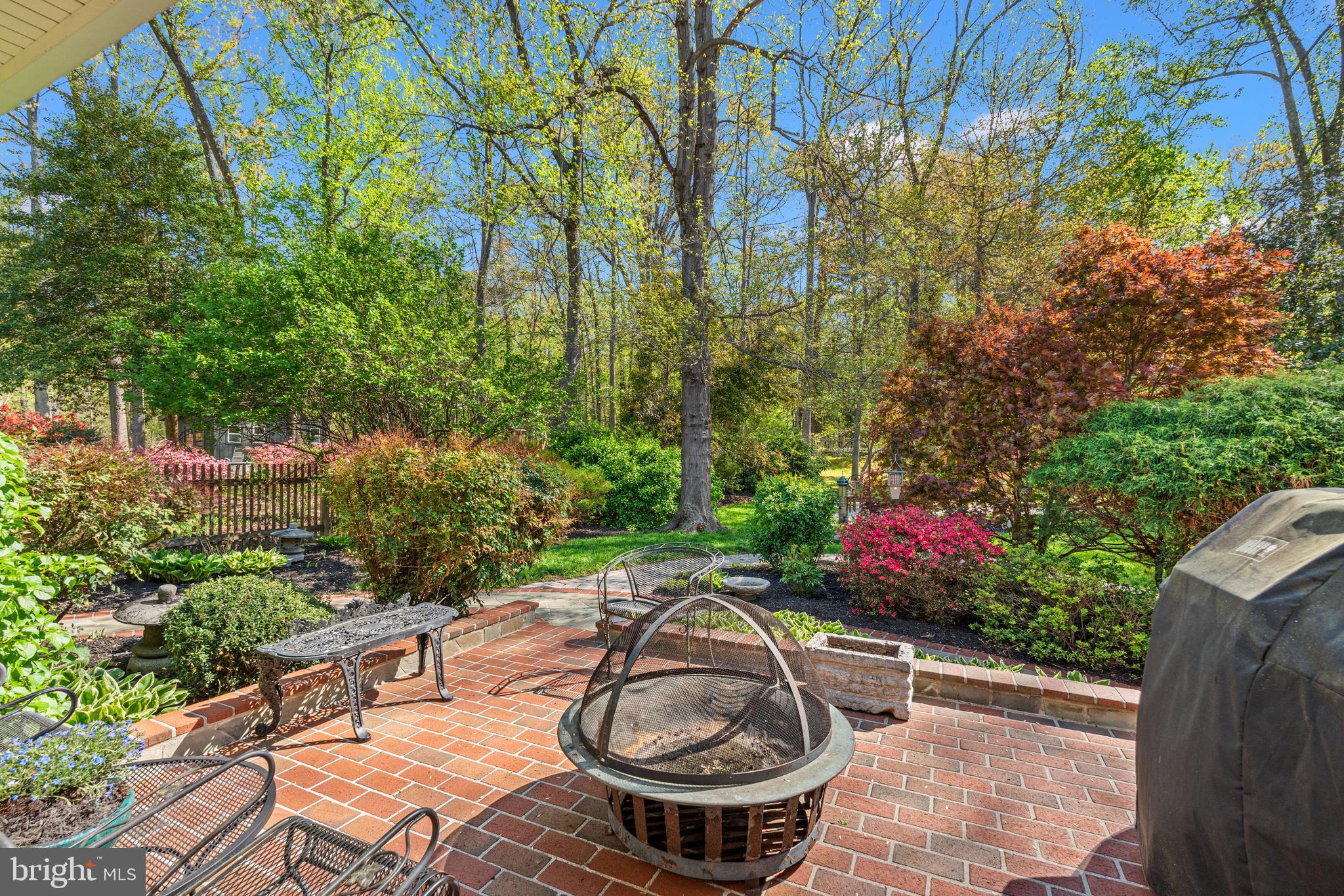 9025 CHARLES AUGUSTINE DRIVE