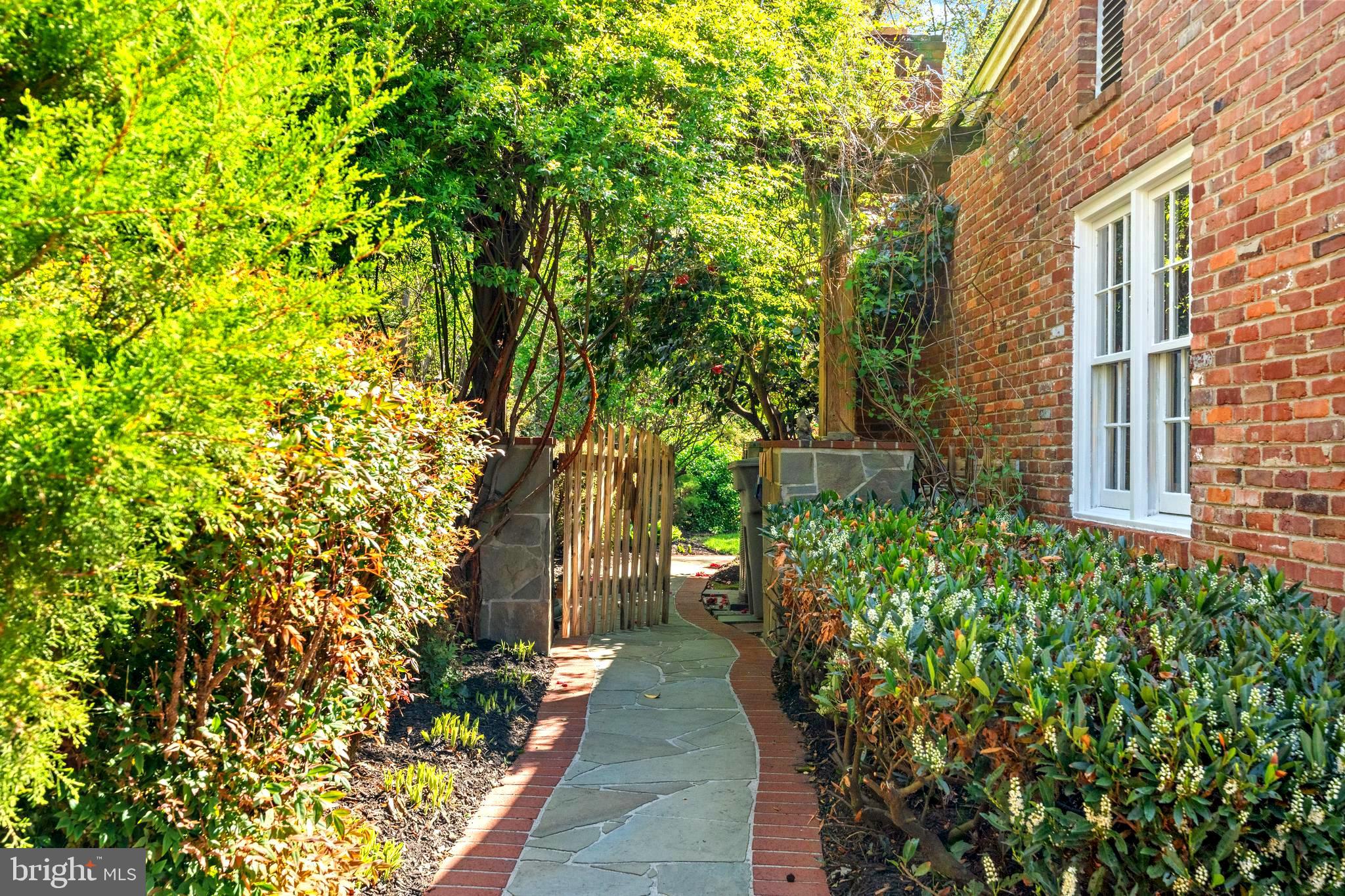 9025 CHARLES AUGUSTINE DRIVE