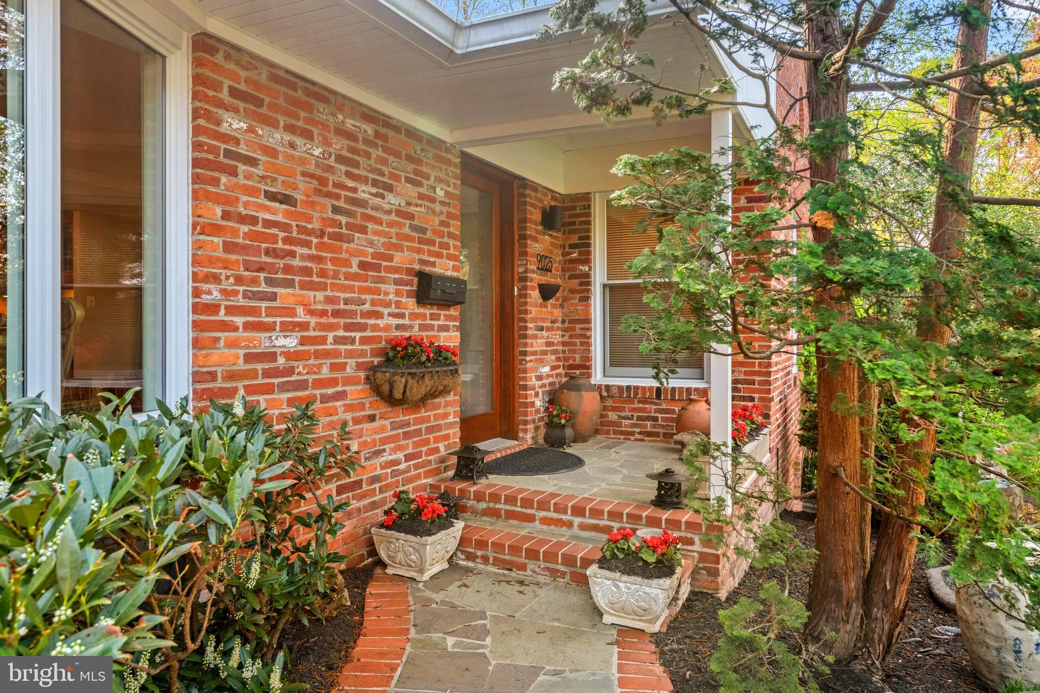 9025 CHARLES AUGUSTINE DRIVE